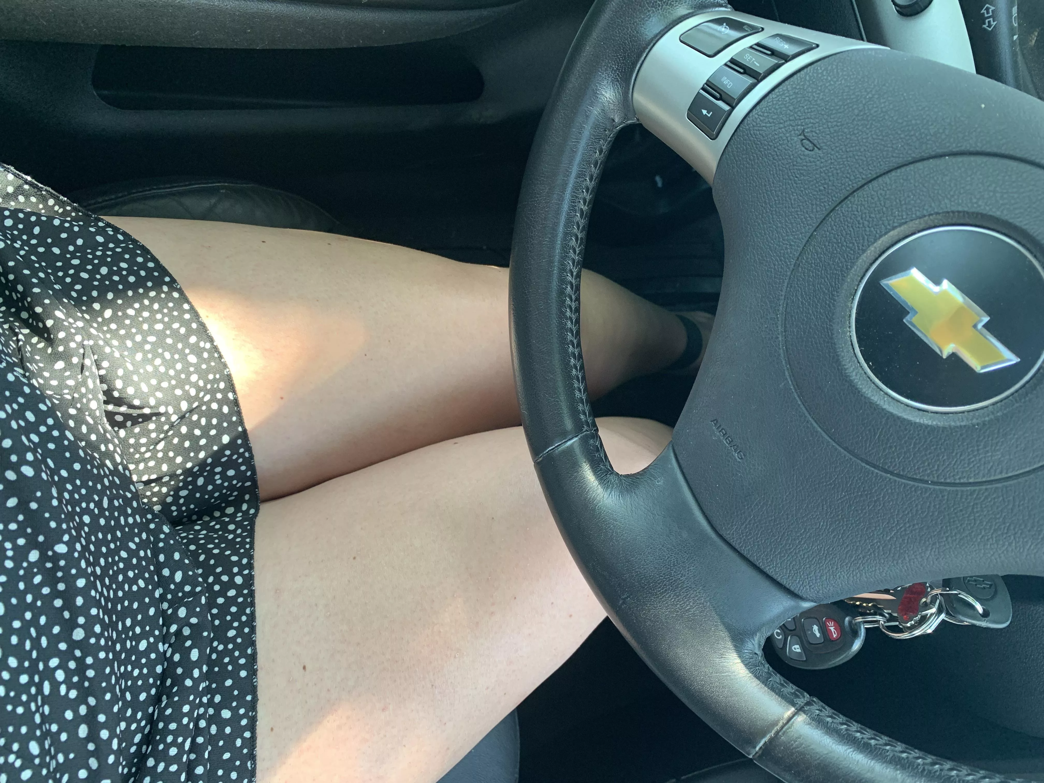 Short skirt and thick thighs! posted by laceykace