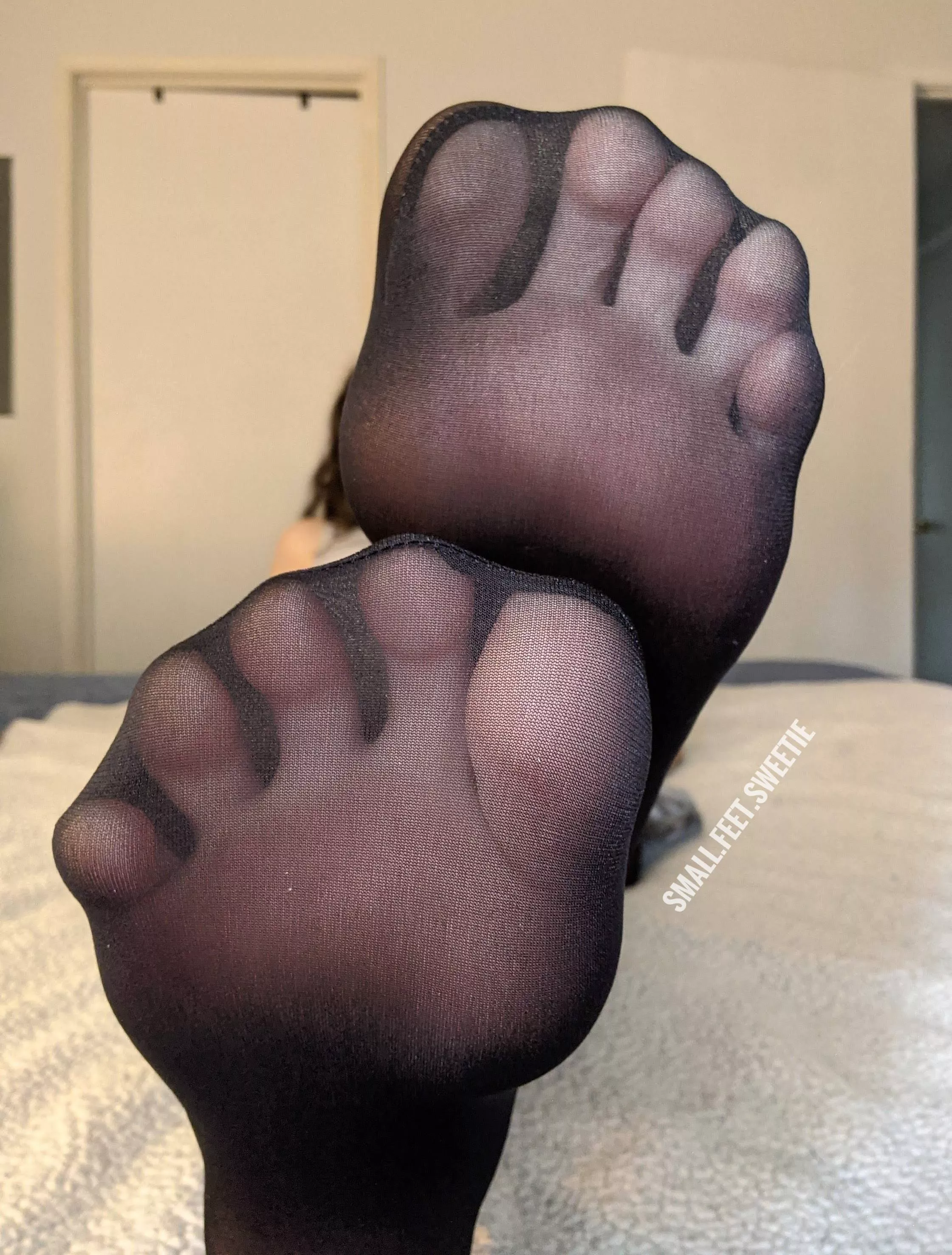 Should I free my soles from these pantyhose? posted by smallfeetsweetie