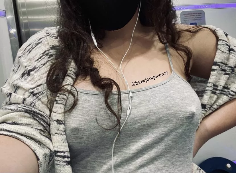 Should I wear a bra? posted by BlowjobQueen23