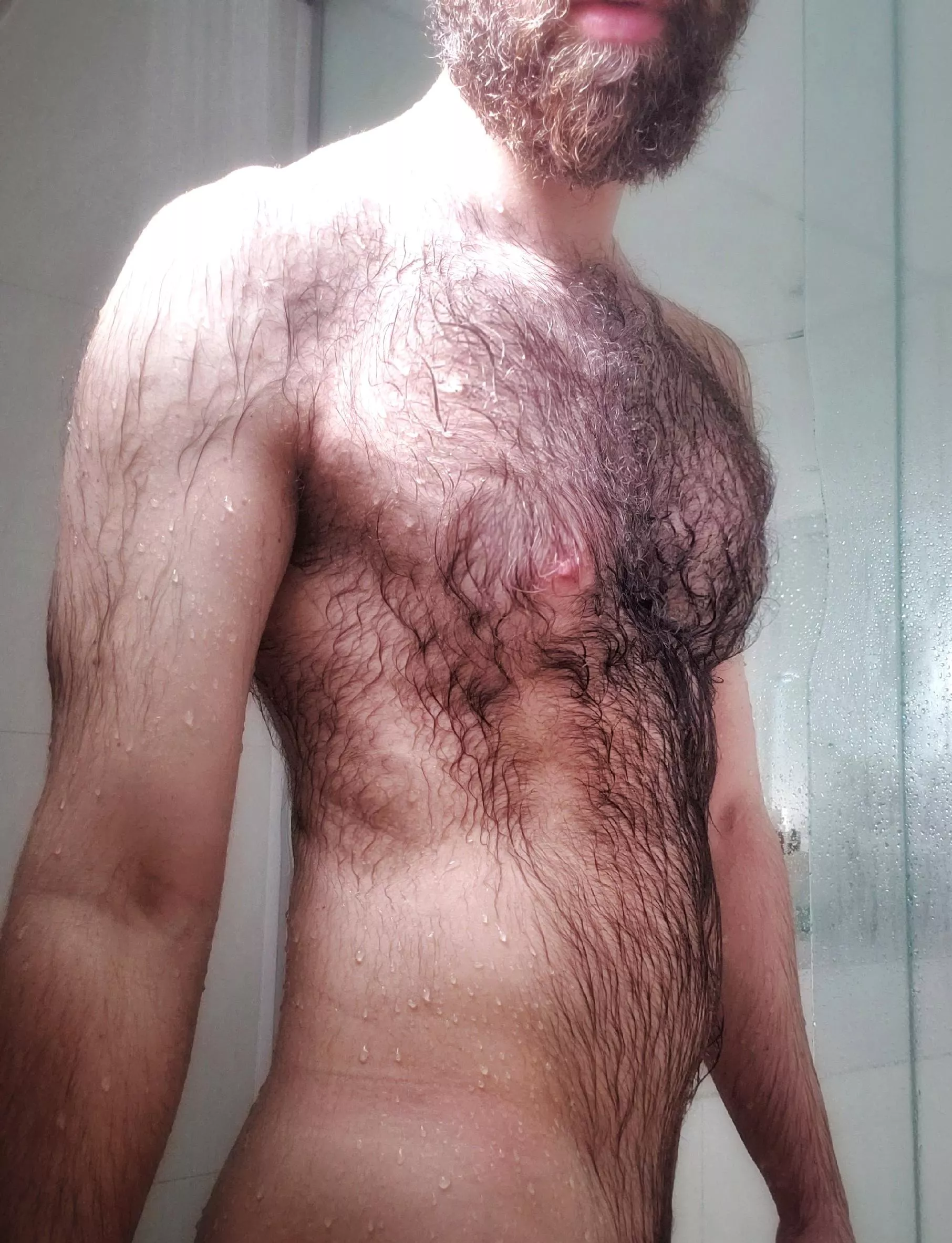 Shower 🐼💦 posted by hairy_prince