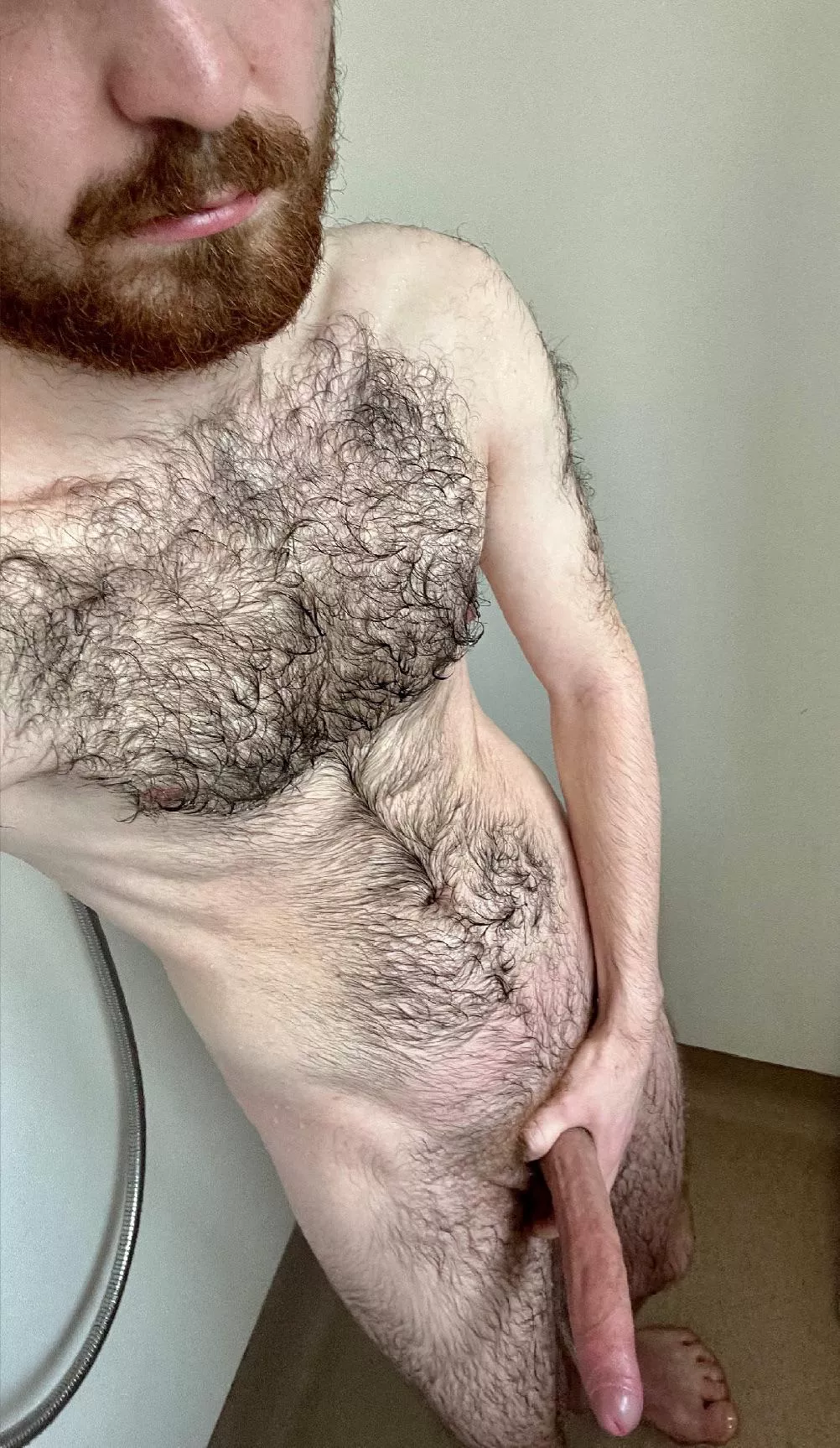 Showering otter (me) 🤪 posted by Hornyblair2001