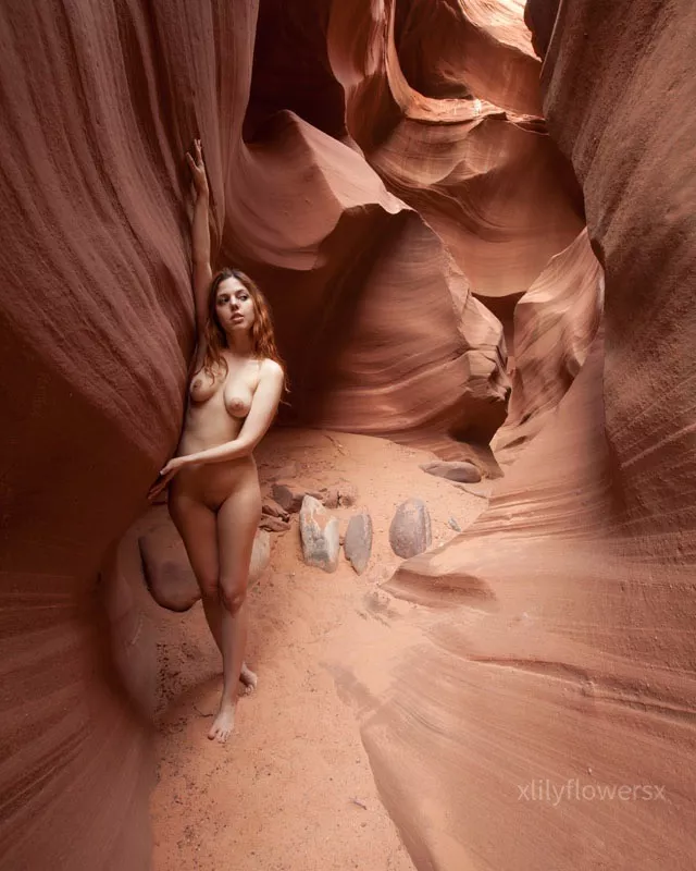 Showing my slot in the Slot Canyons posted by xlilyflowersx