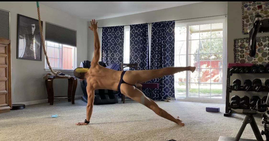 Side plank posted by conrad0004