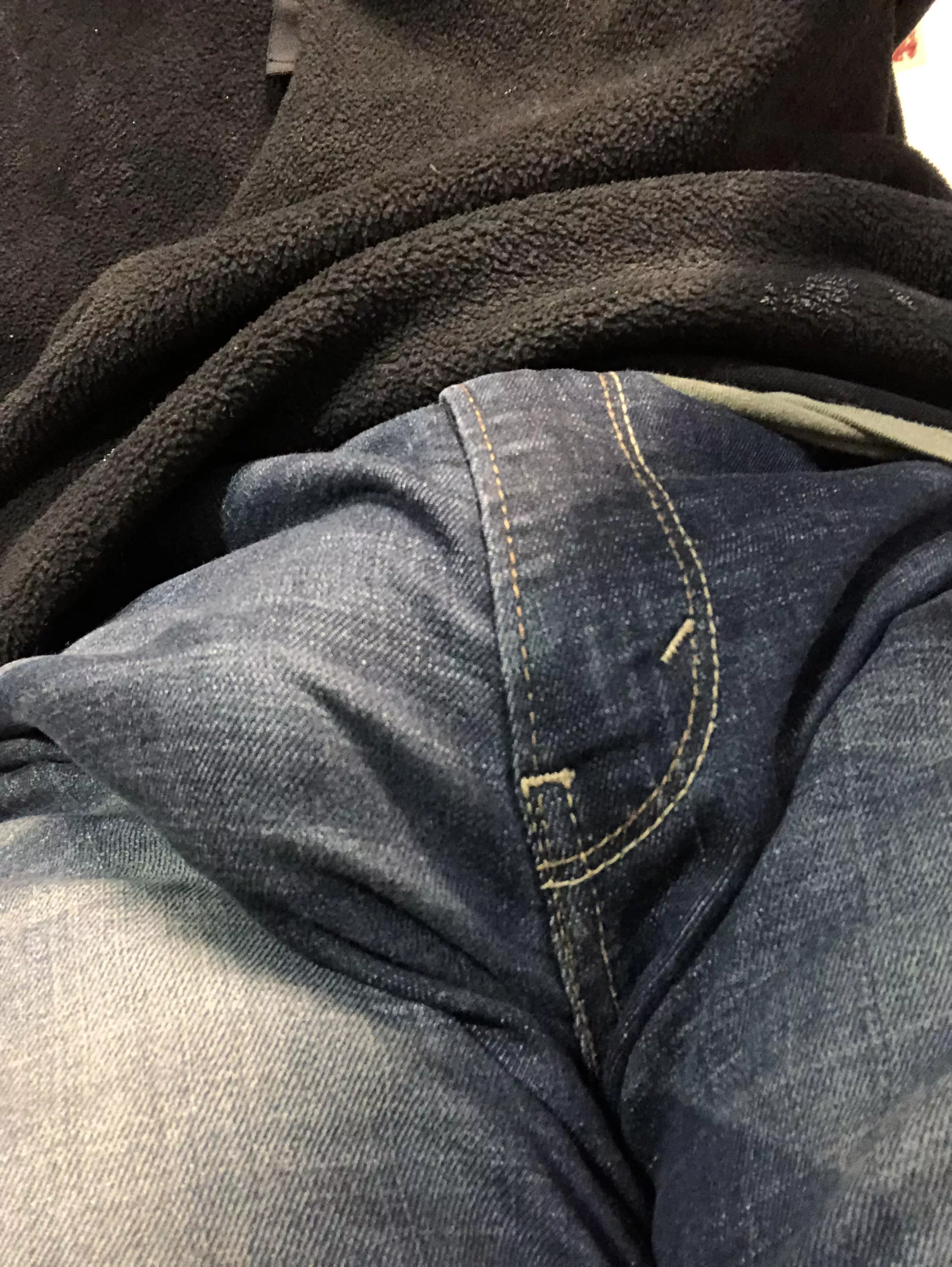 Since the last one got some upvotes here’s another jean bulge 😏 posted by Bearded26