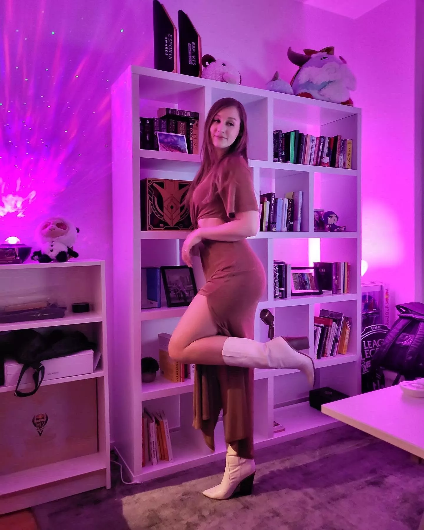 Sjokz is a hottie posted by avdd4