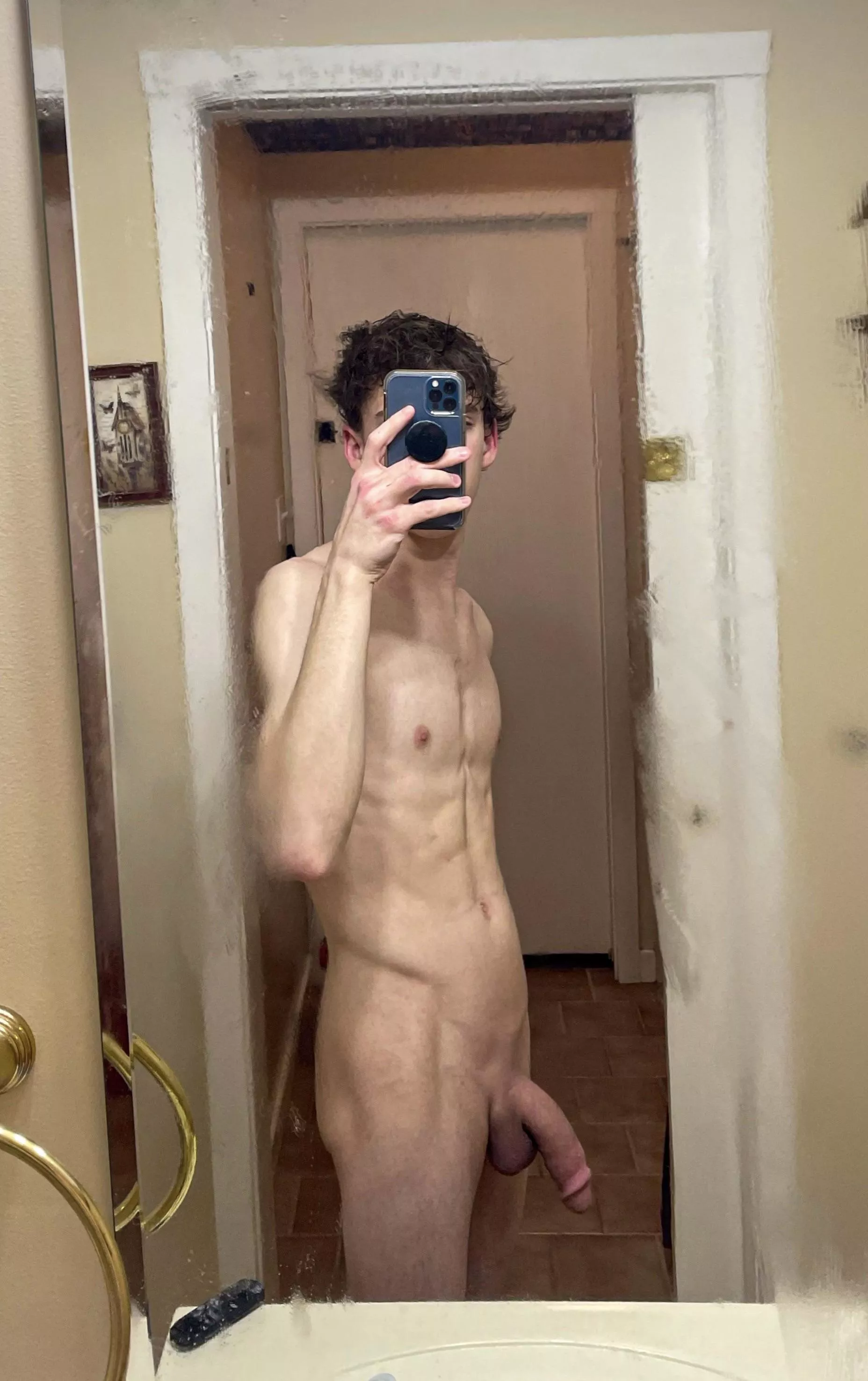 skinny boy, fat cock 😉 posted by youngnhungx