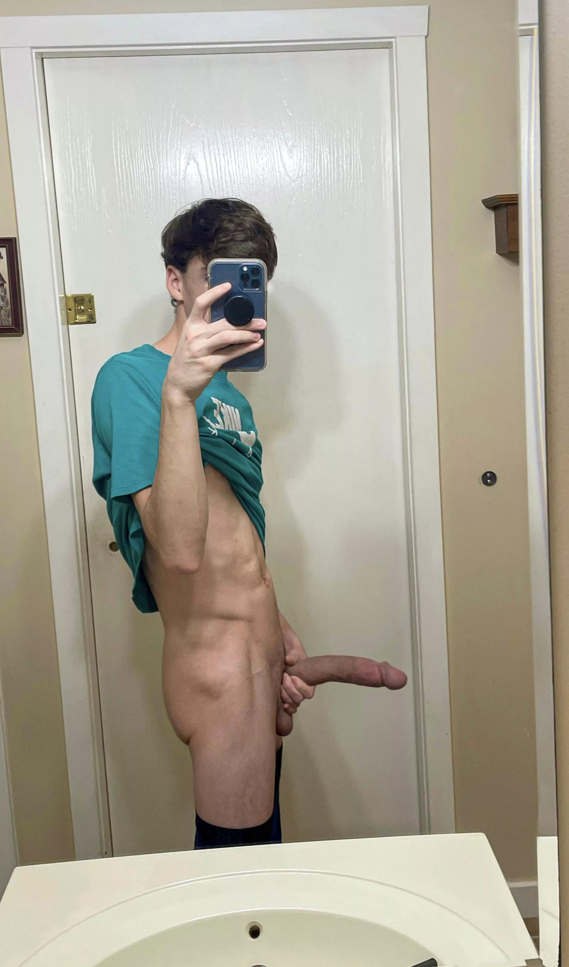 skinny boy, thick cock 🤪 (18) posted by youngnhungx