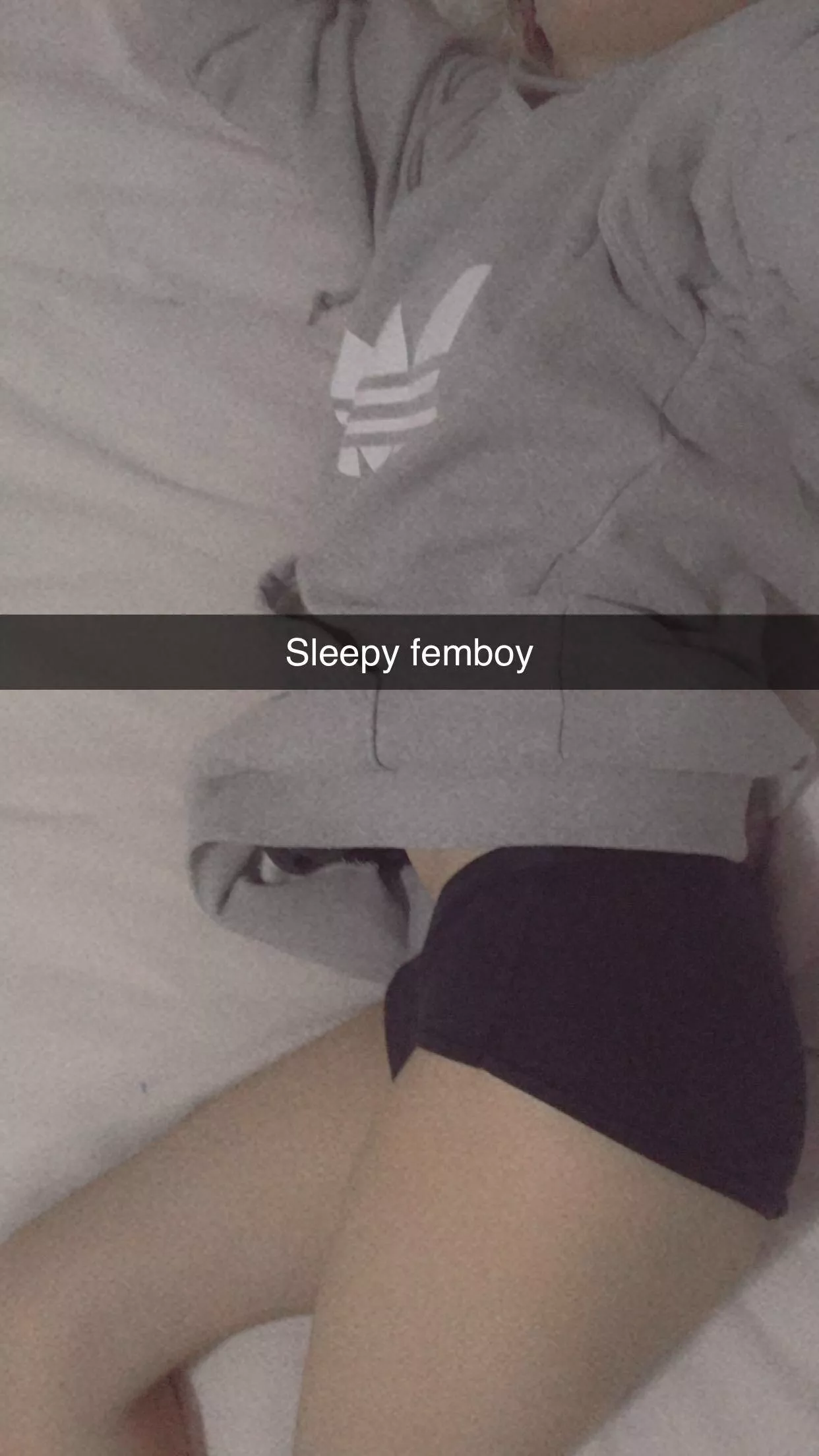 Sleepy femboy just woke up~ posted by Karma____Akabanee