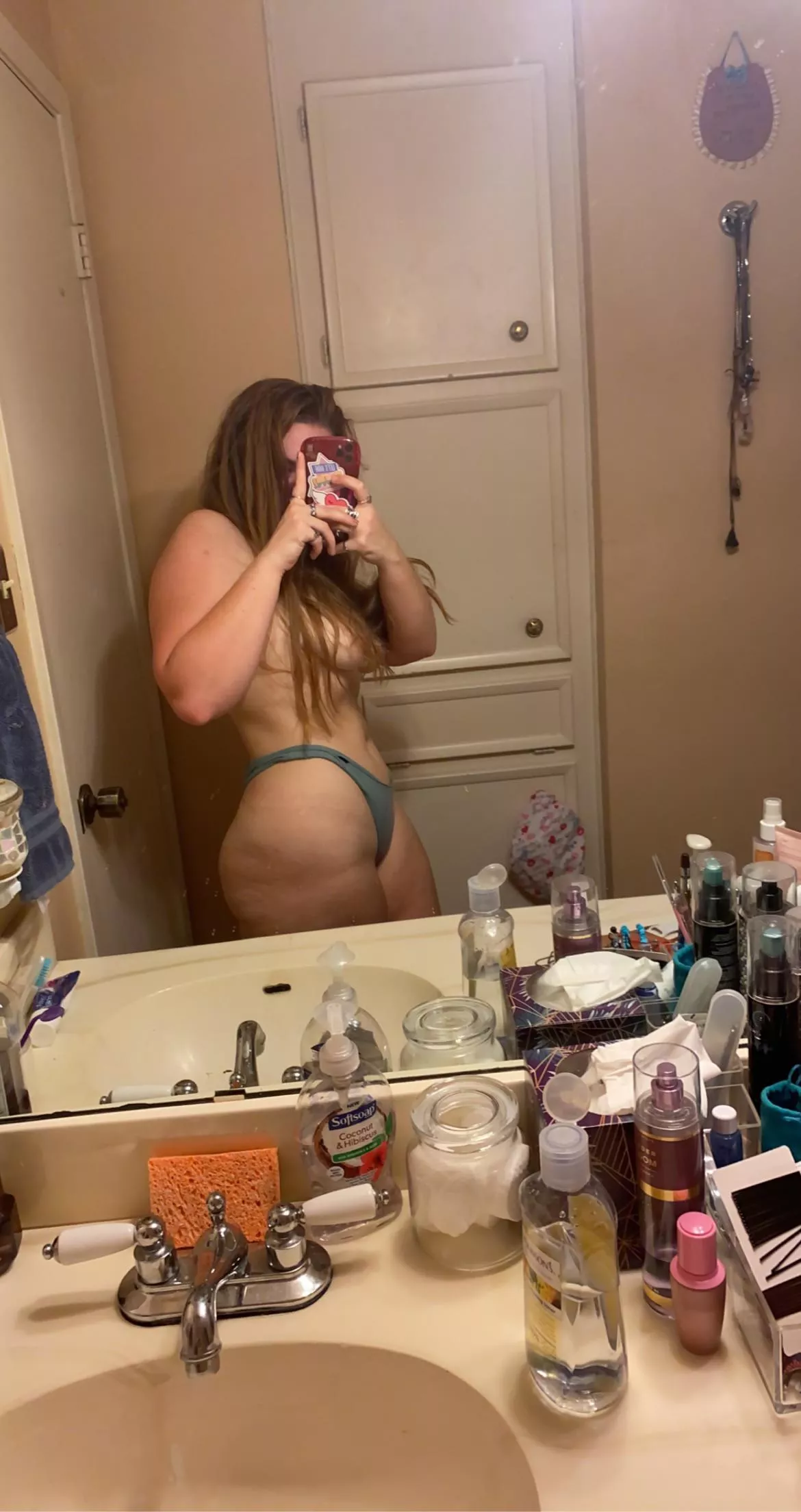 Slim thick? posted by natbat420