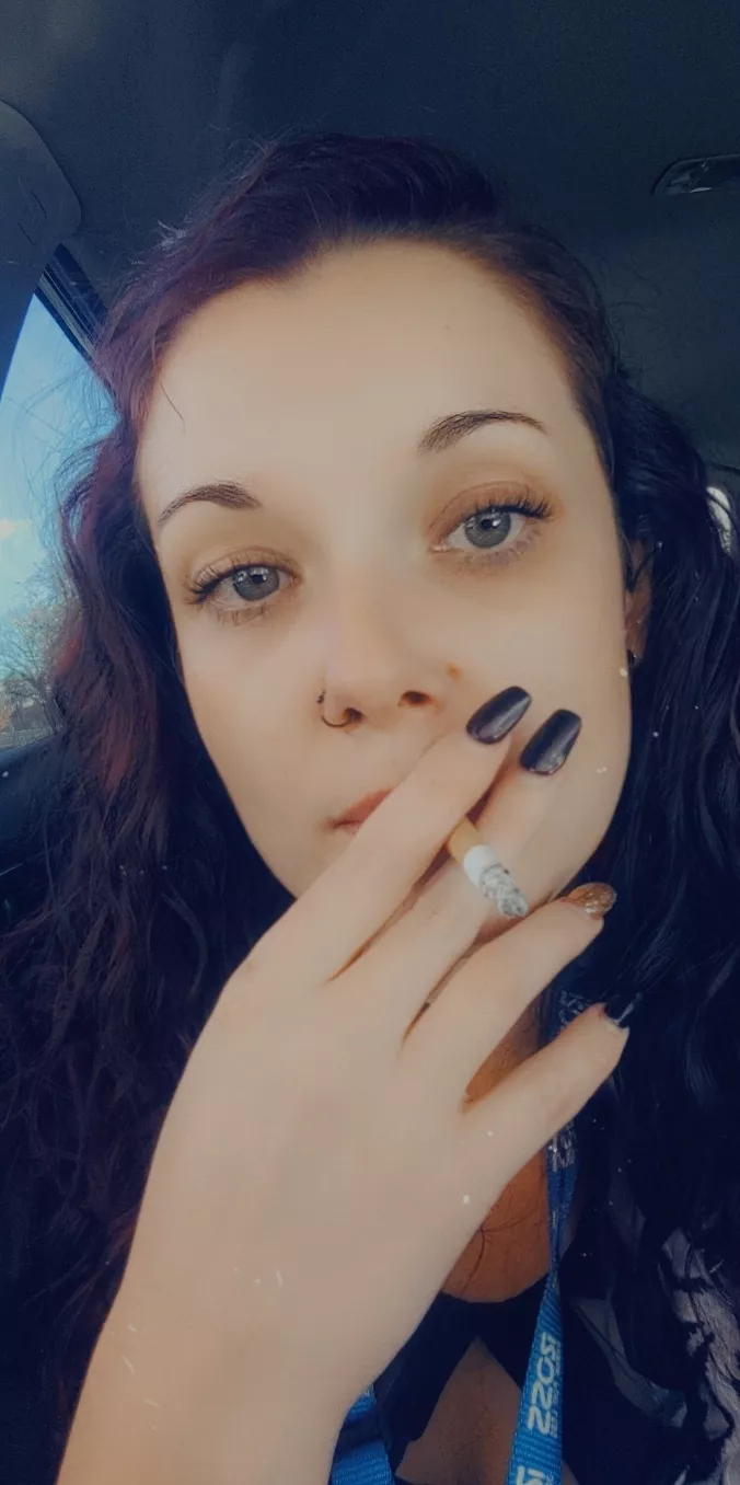 Smoke break 🔥 posted by Beginning-Hand-4477