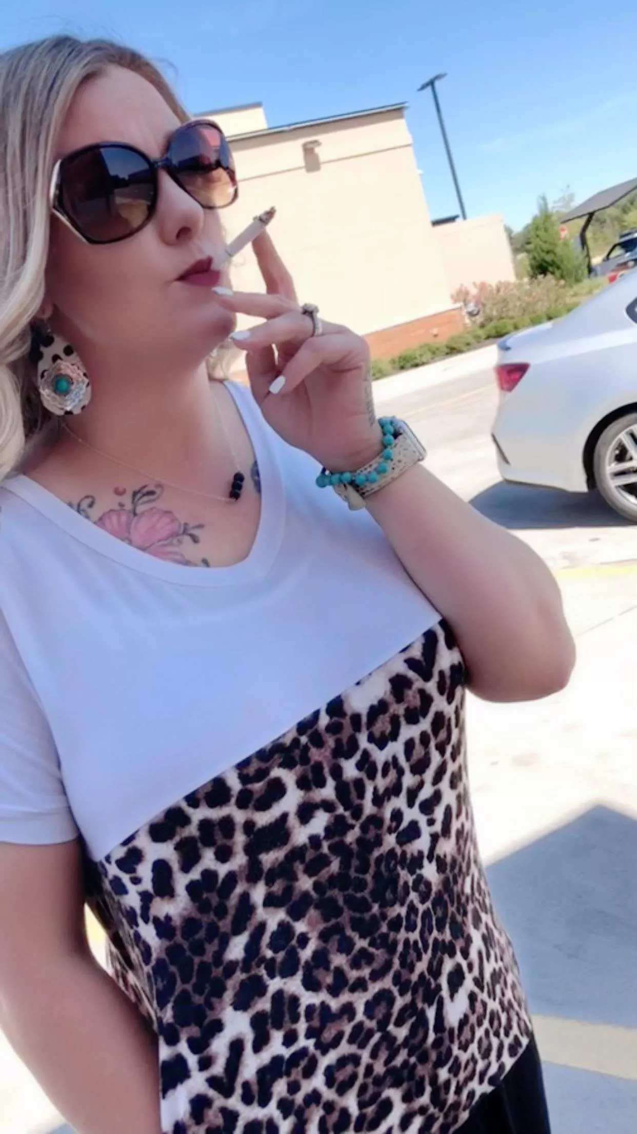 Smoke with me? posted by smoking_milf