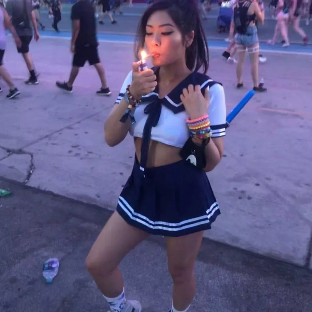 Smokin Asian posted by AmazingTits8