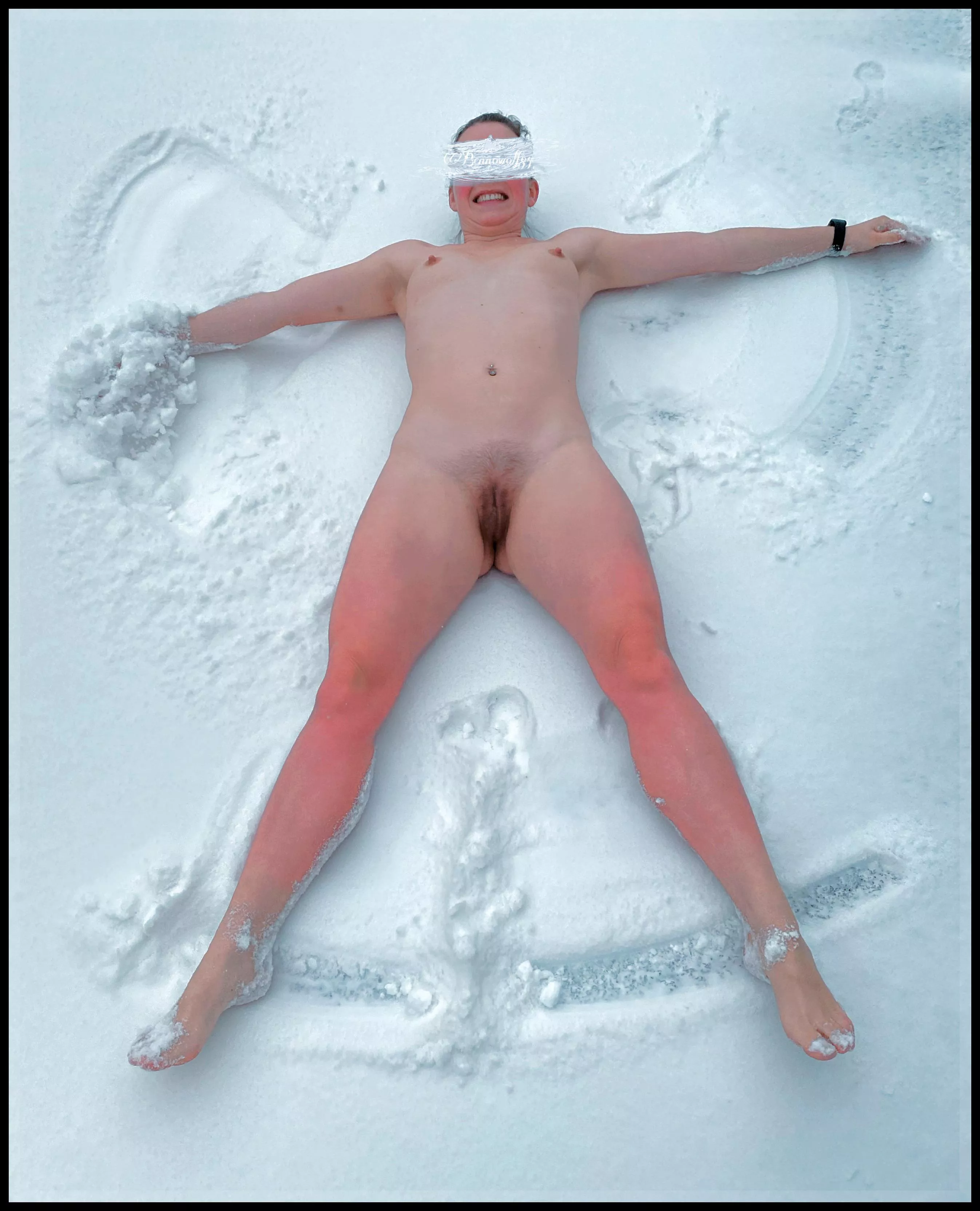 Snow angel🥶 posted by bennowolf84