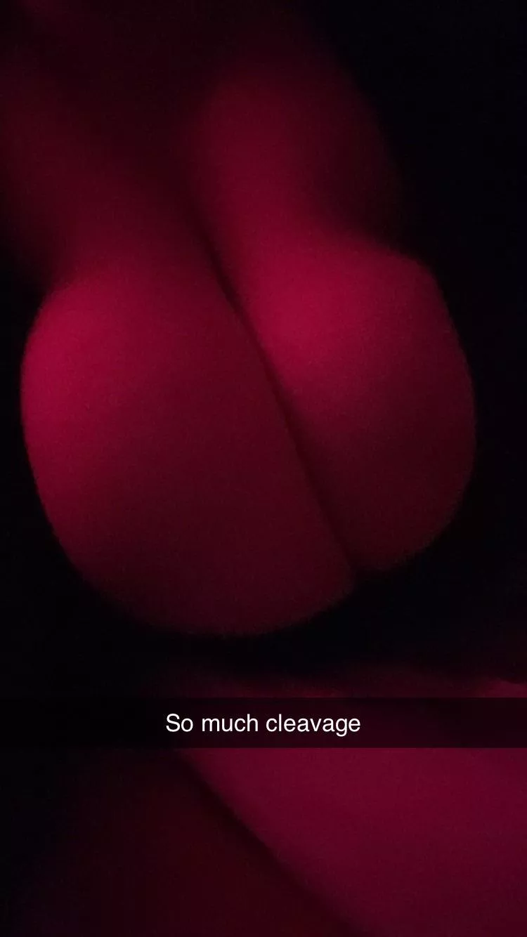 So much cleavage posted by imahornycumslut