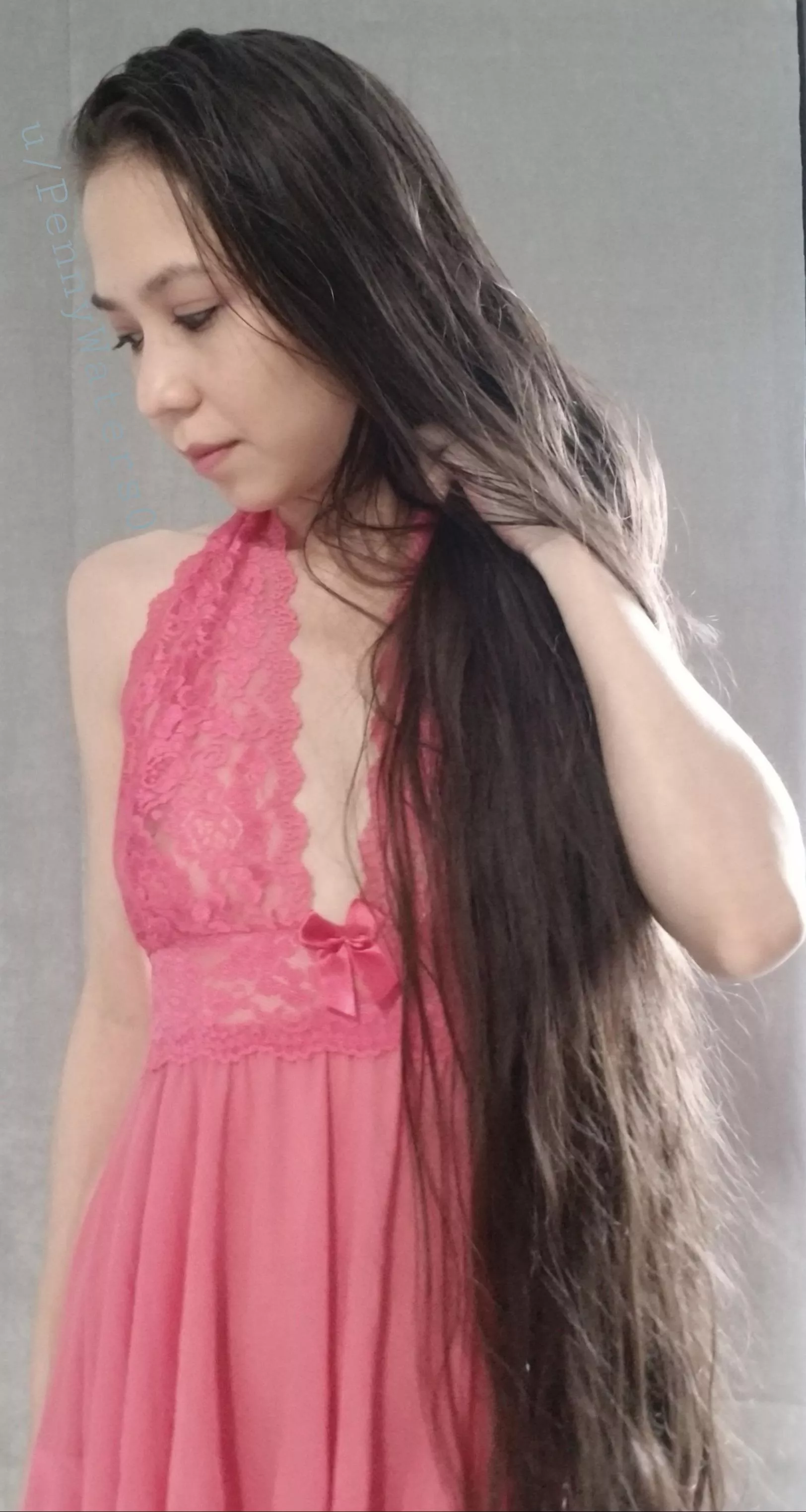 So sexy to play with my long hair posted by PennyWaters0