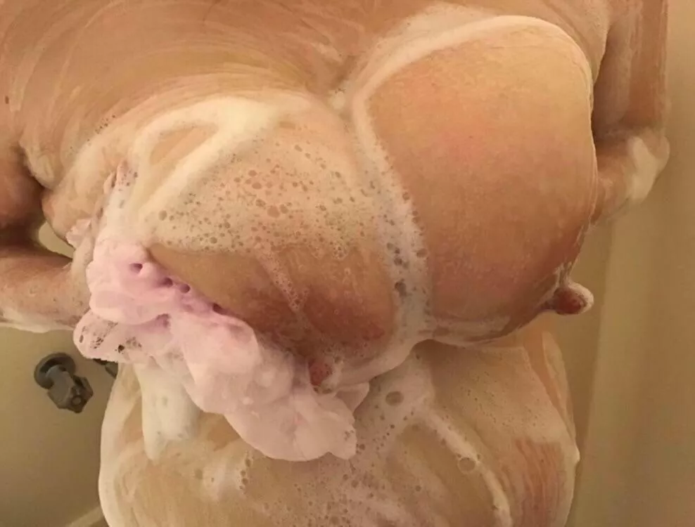 Soapy b(.)(.)bs [F] posted by showing_off_titties