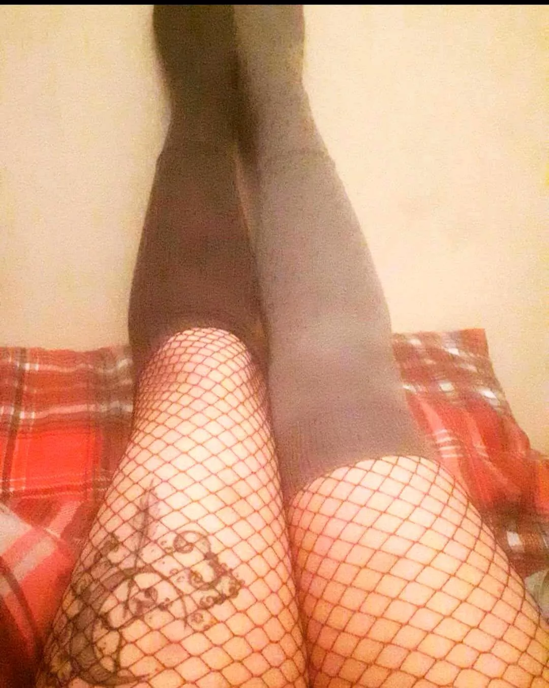 Socky sockys. Is it weird they're different colours and lengths? I think they look cute... Especially with fishnets 🥺 posted by kittysweetheart