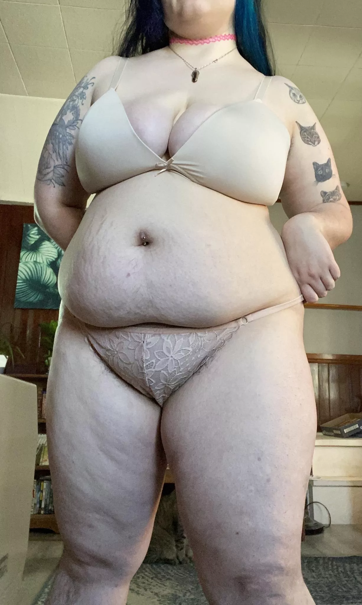 Soft, chubby girl who likes it rough 😈 posted by sensiblesheep