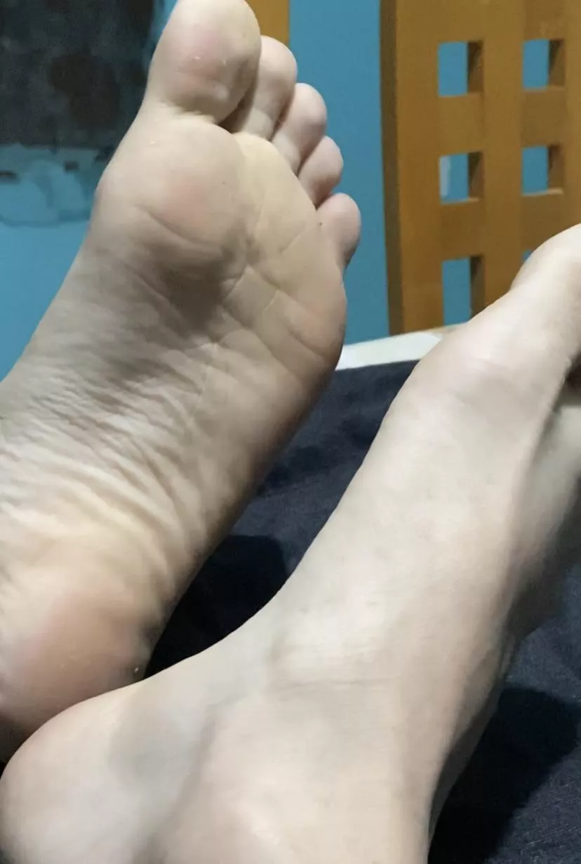 soft n smelly for u. clean they up. 👅👅👅😈 dms/pms r welcome posted by pessbeach