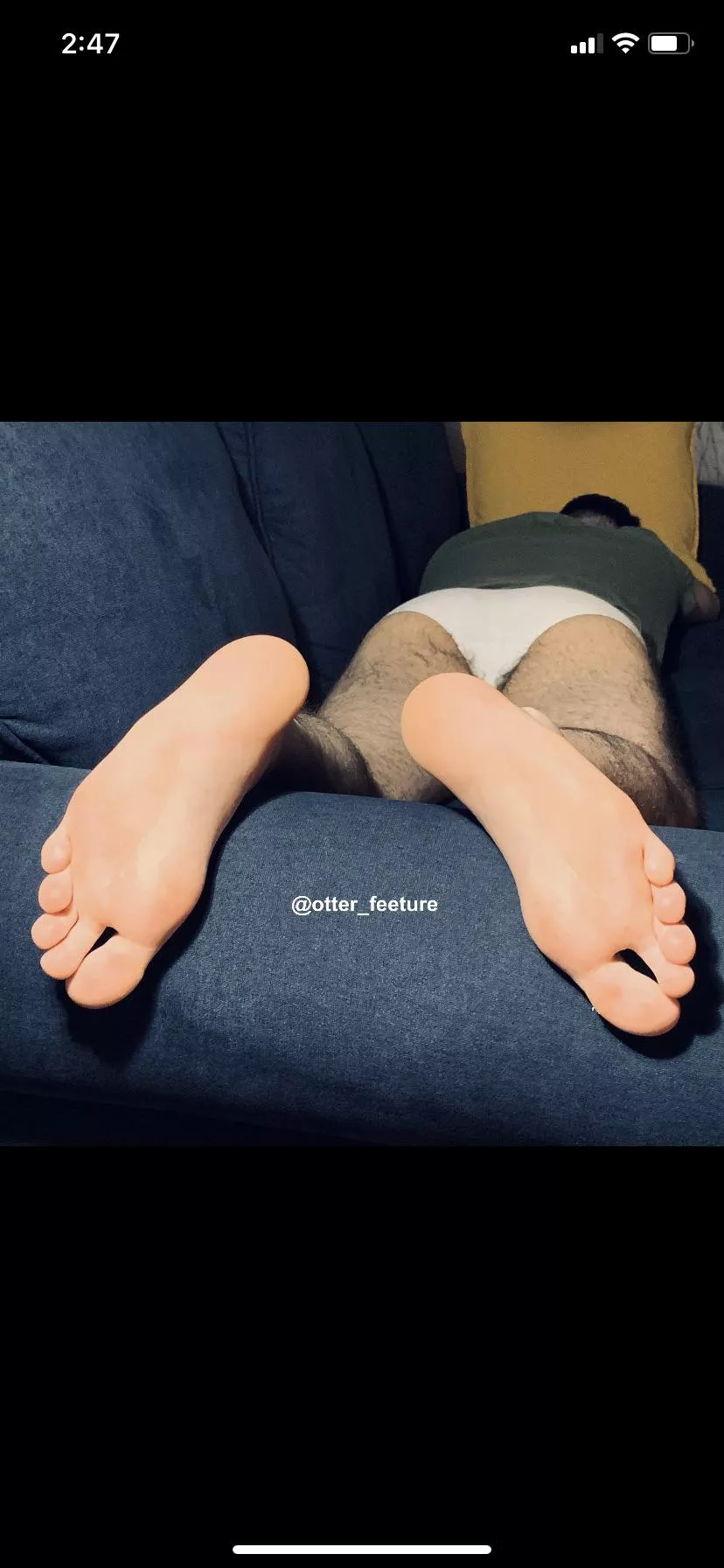 Soles and ass posted by otter_feeture