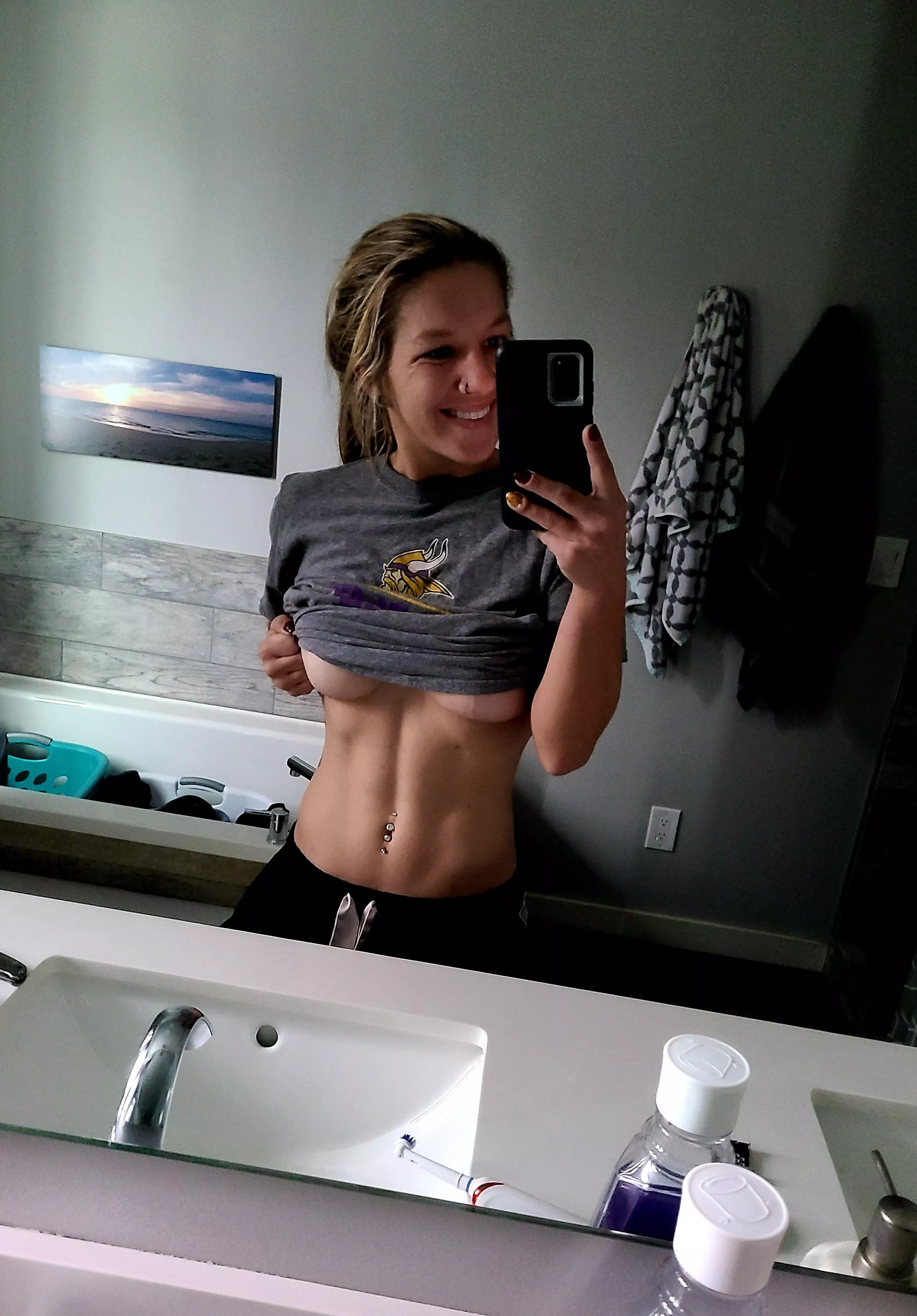 Some abs and underboob ☺ posted by body_by_kayla