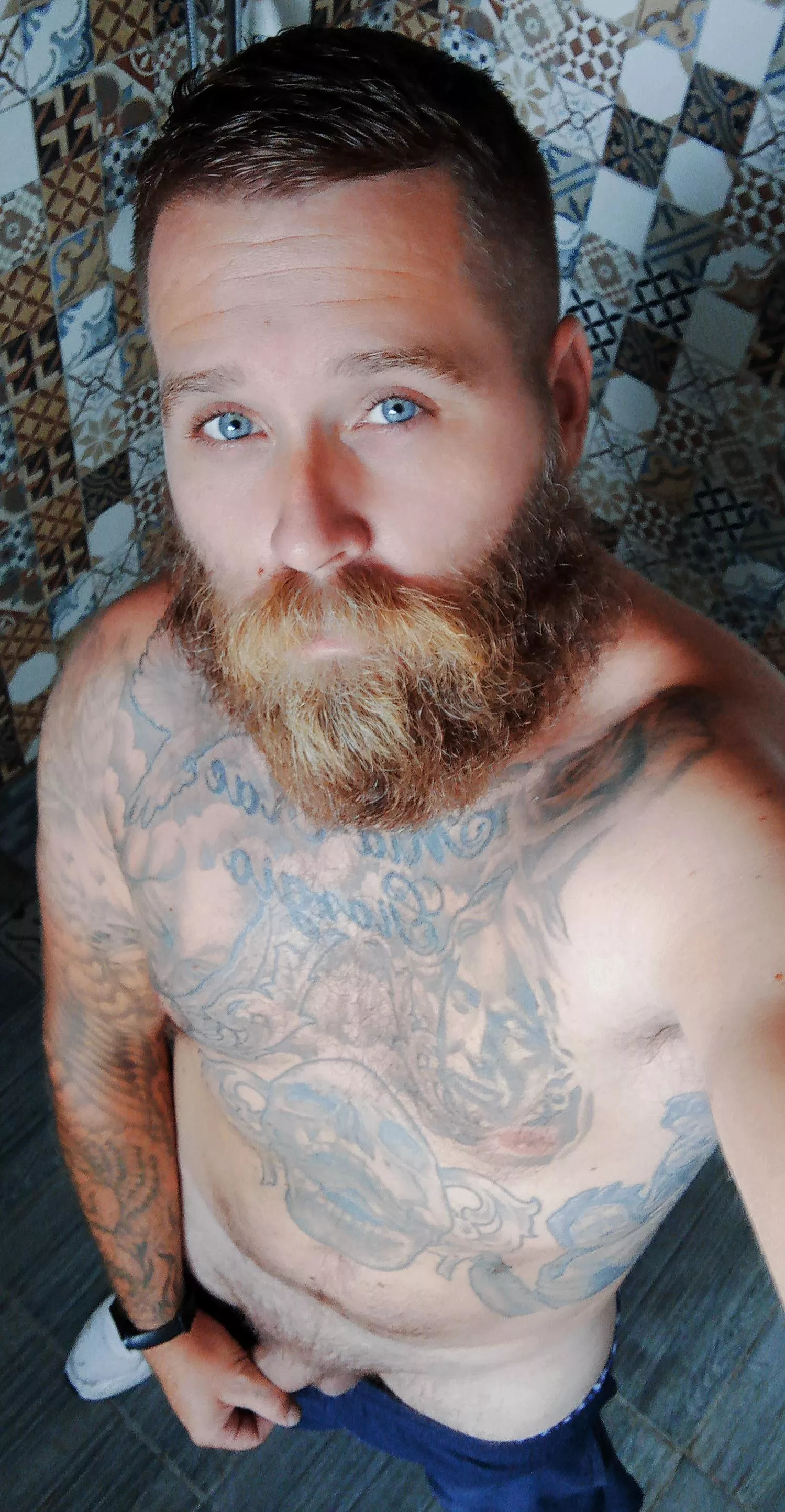 Some hot beards on here 🥵🥵 posted by lej84