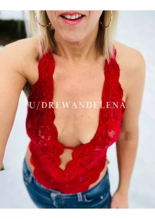 Some of you were requesting red so here you are . Hope you like . 47F posted by Drewandelena