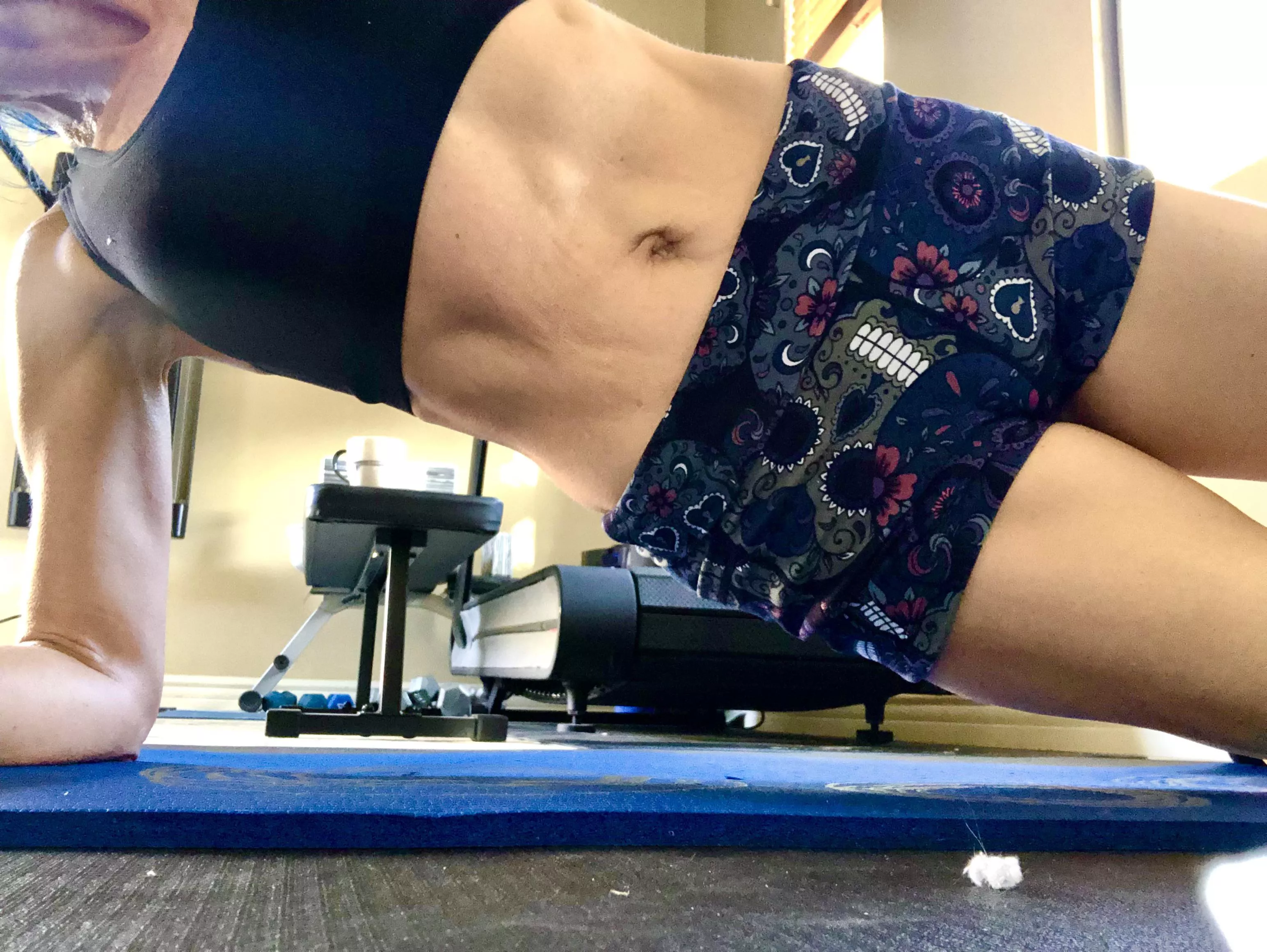 Some side plank fun today posted by YourHighArchQueen