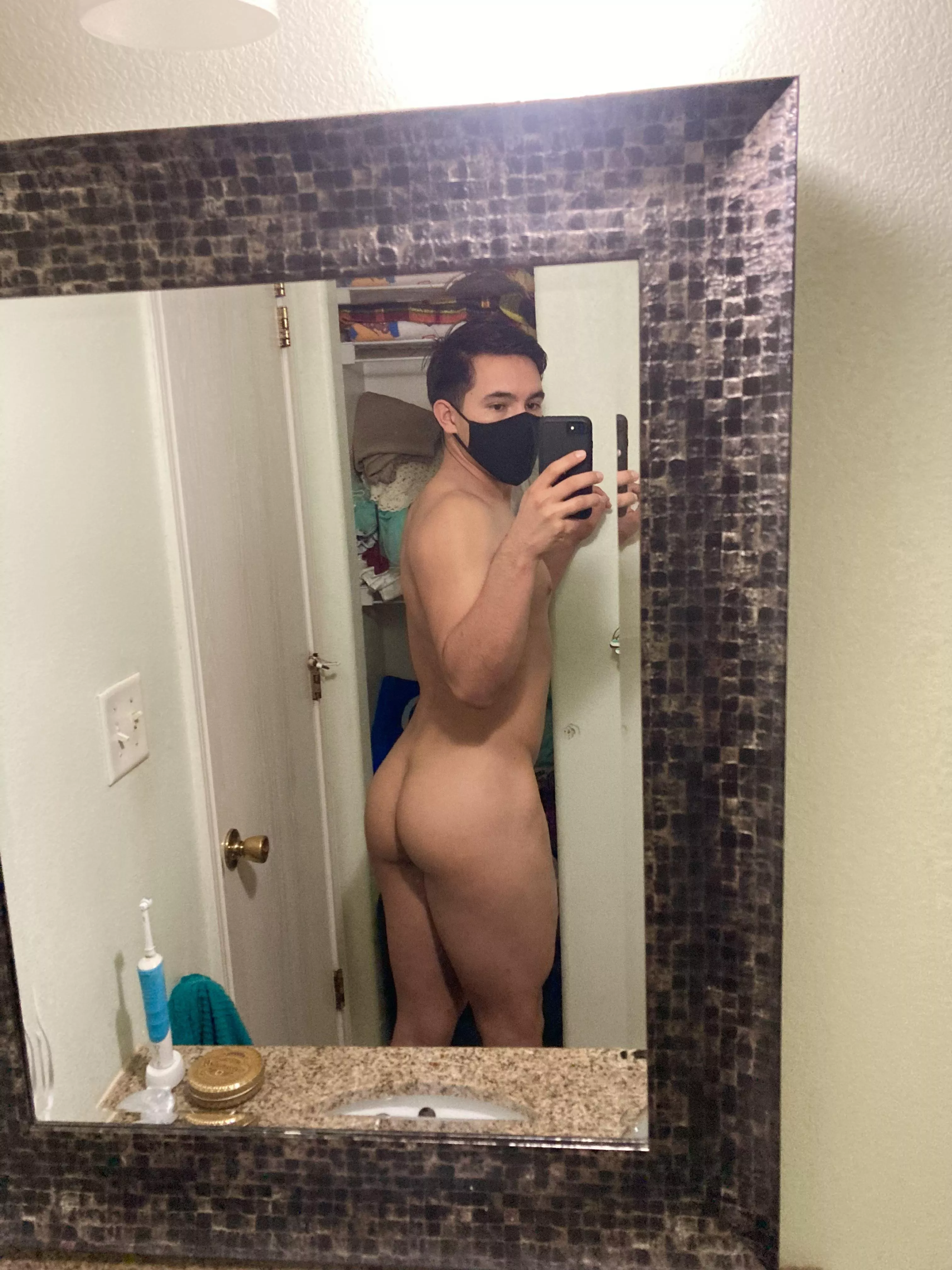 Some thick ass for you💦 posted by DoctorNut69