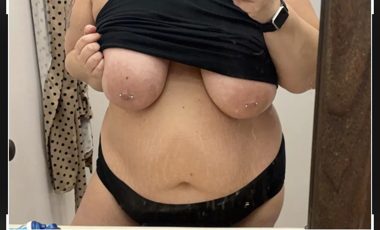 Some thick titties for your Titty Tuesday posted by CandyAndLiquor