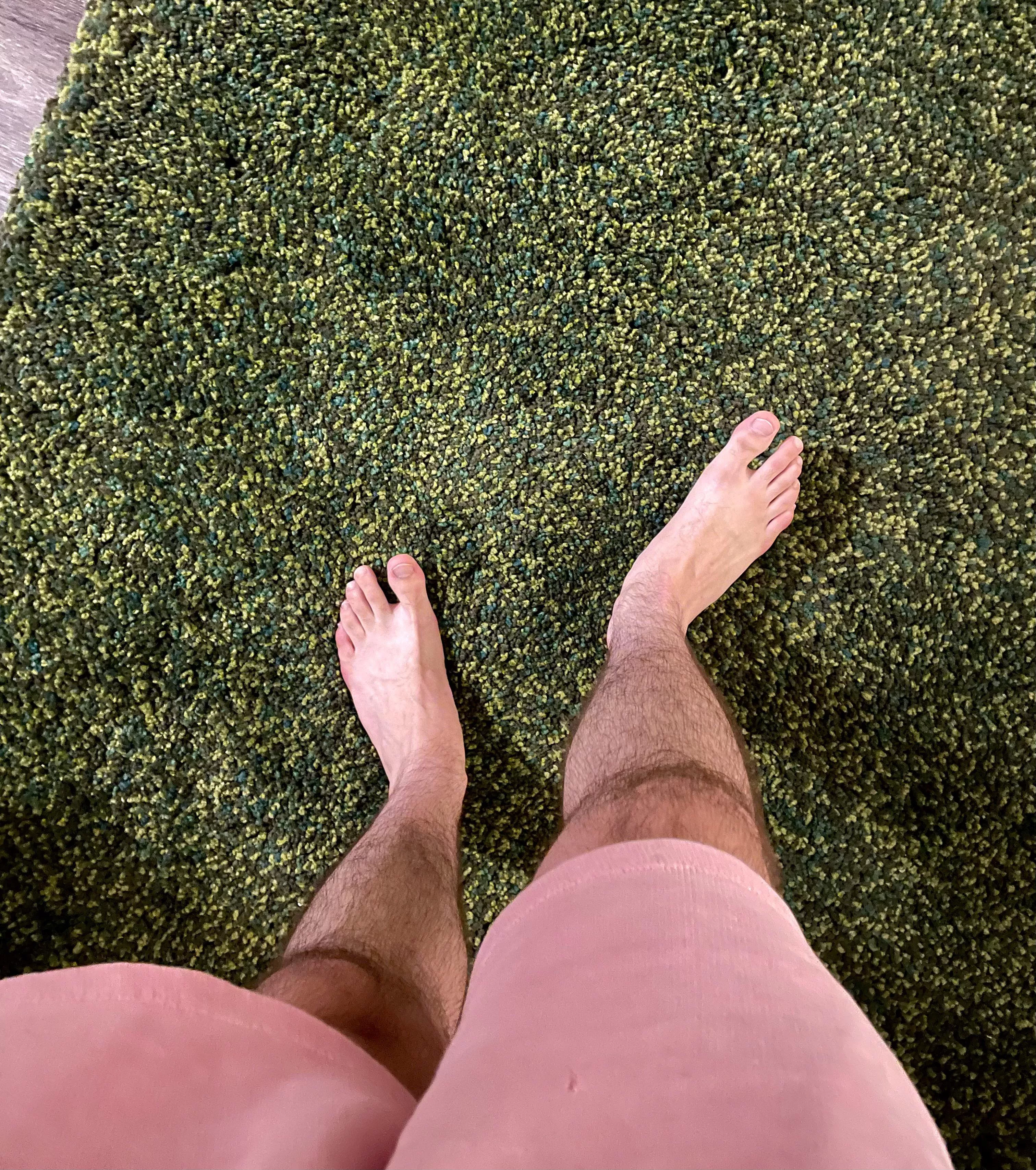 Someone come rub my feet posted by boredomporndom