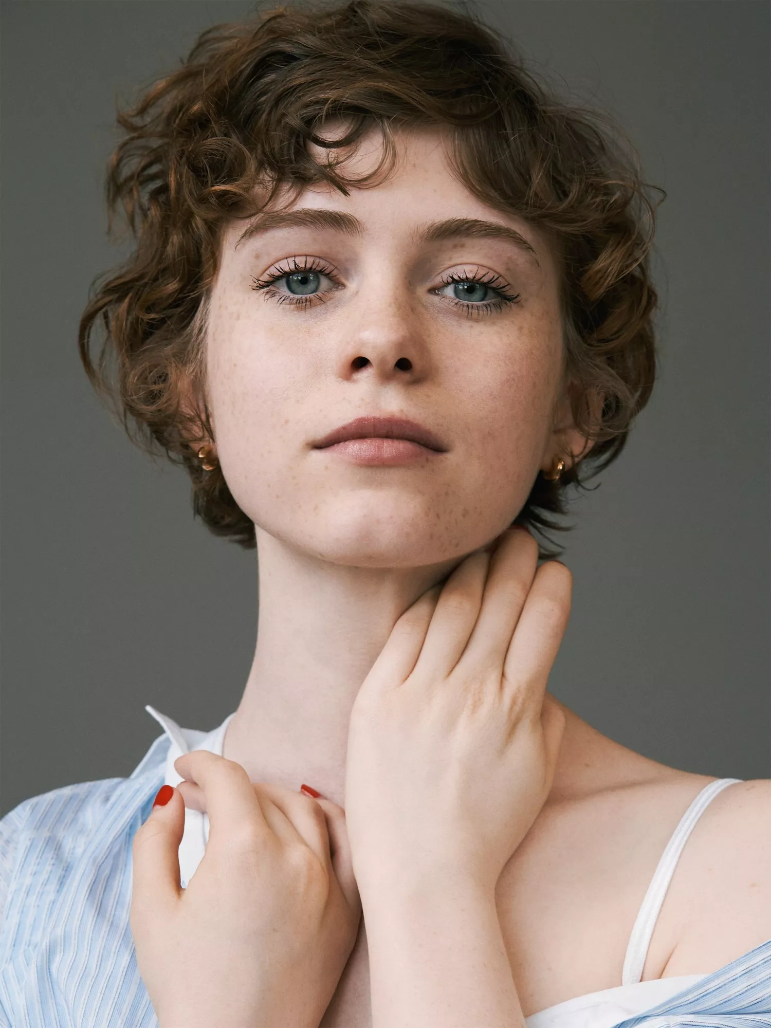 Sophia Lillis posted by GlamMetalLion