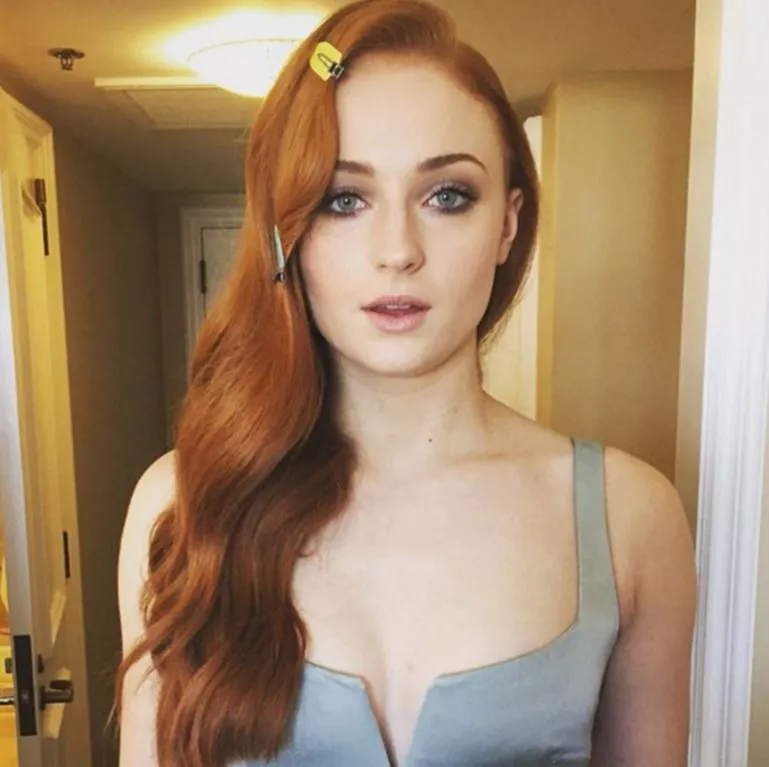 Sophie Turner posted by George_CMS