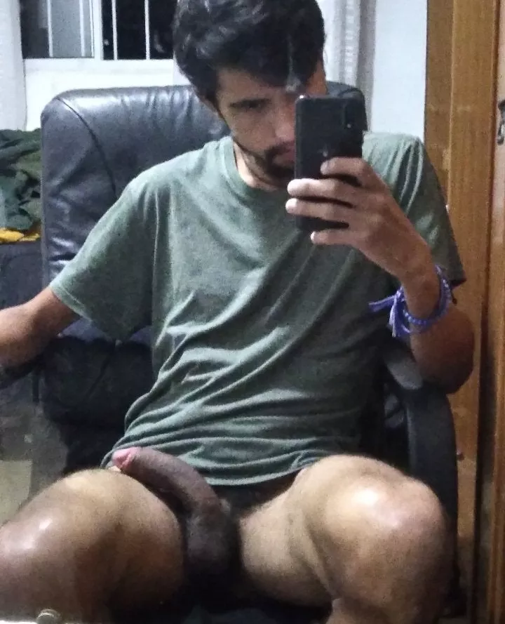 Sorry for the dirty [m]irror posted by justforhernow