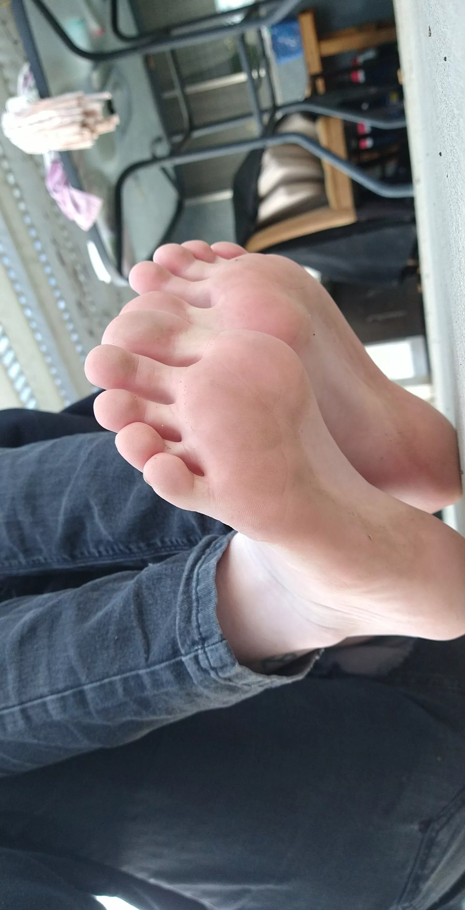 Sorry it's sideways!! (dms open) posted by feetiecutie