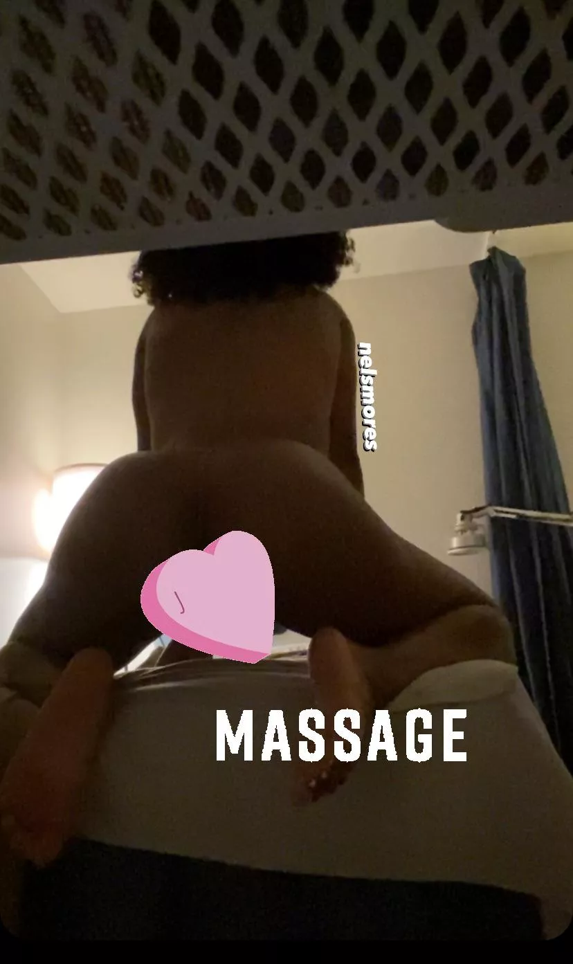 Spa time: sneak into my message session. They have no idea! ☺️ posted by Nelsmores