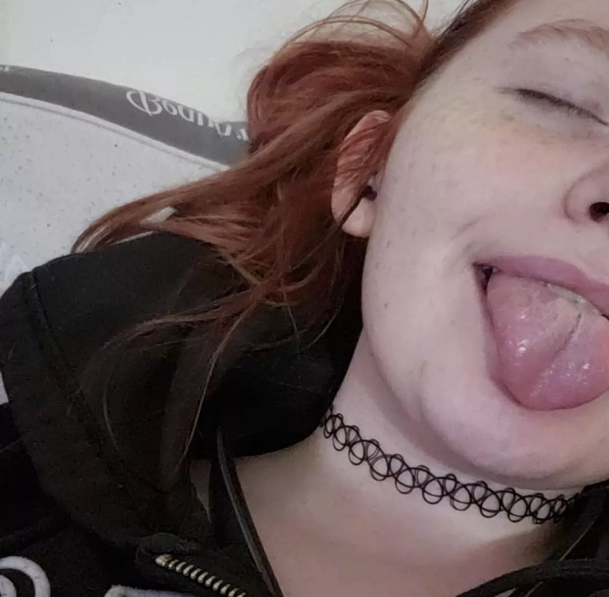 Spray your load all over this emo bitches face dm me for kik and i have some more to share of her posted by Maximum-Structure886