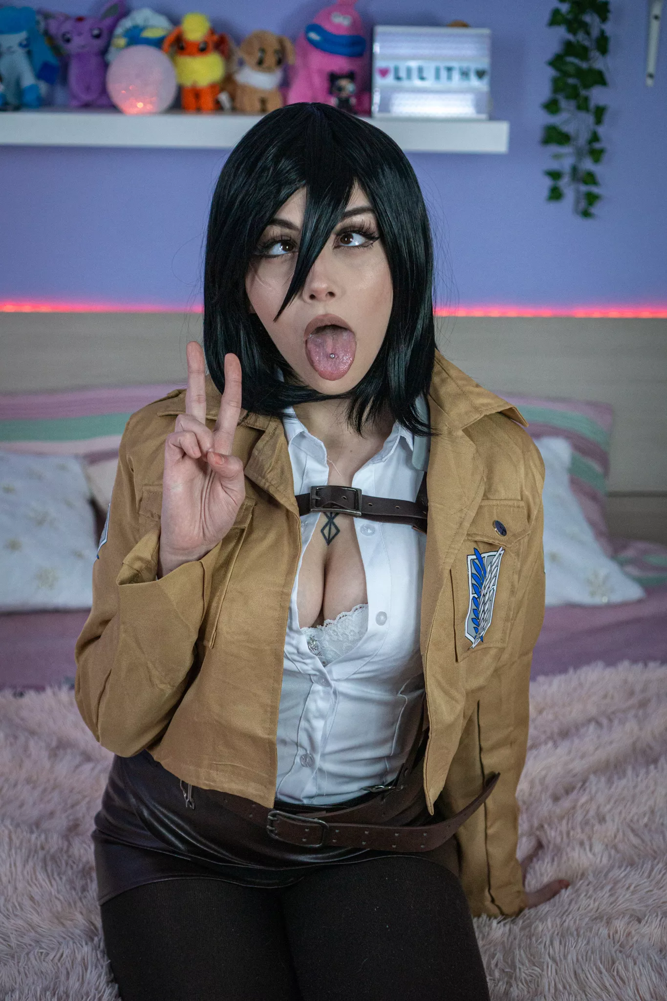 Spray your load on my slutty face, Eren! <3 posted by Lilithium_cos