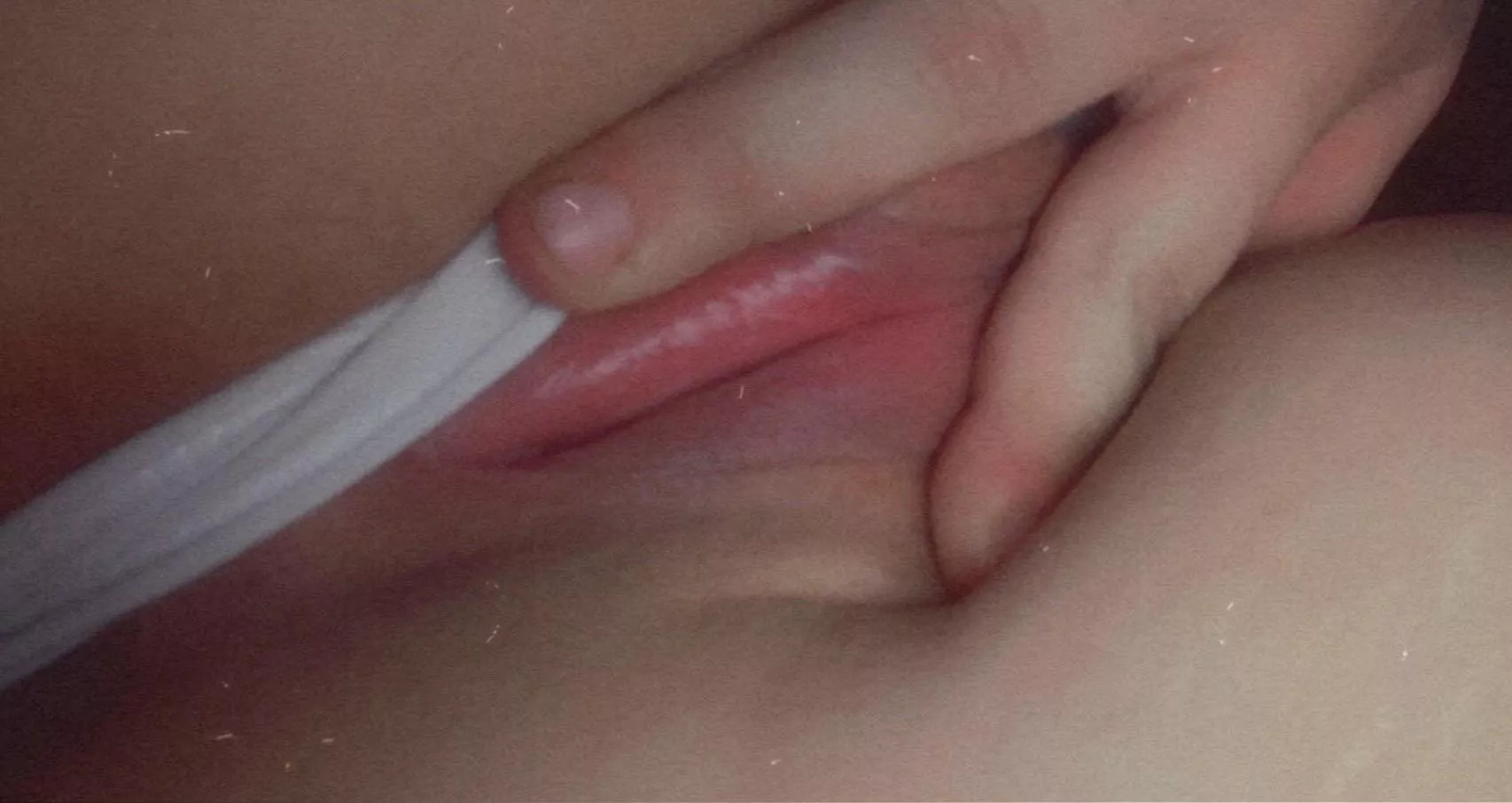 Spreading my pussy lips posted by alsuf18