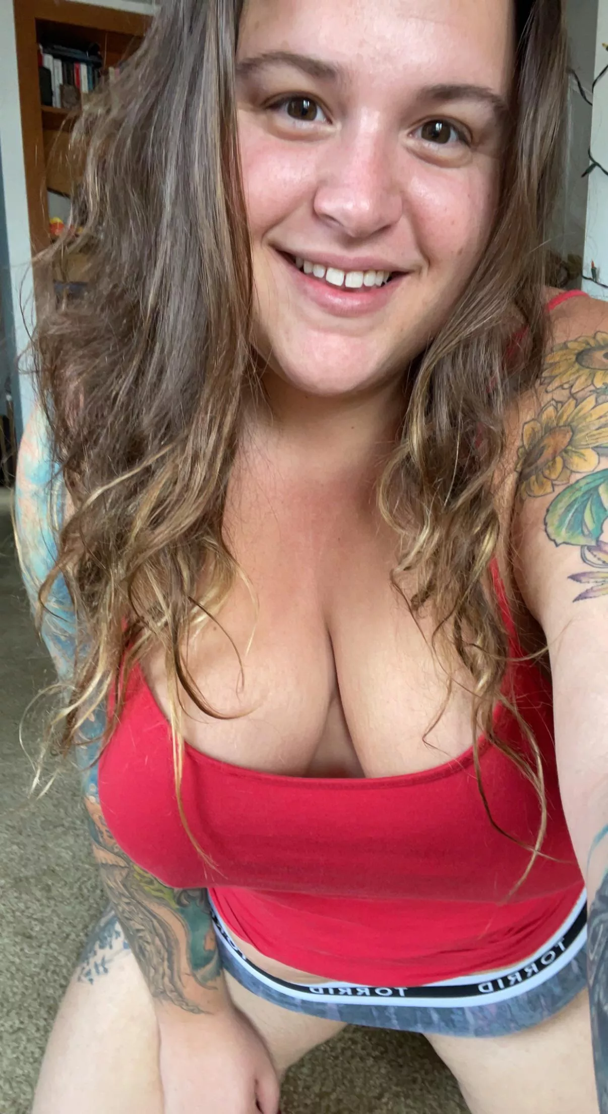 start your week with a smile from me posted by handful_heather420