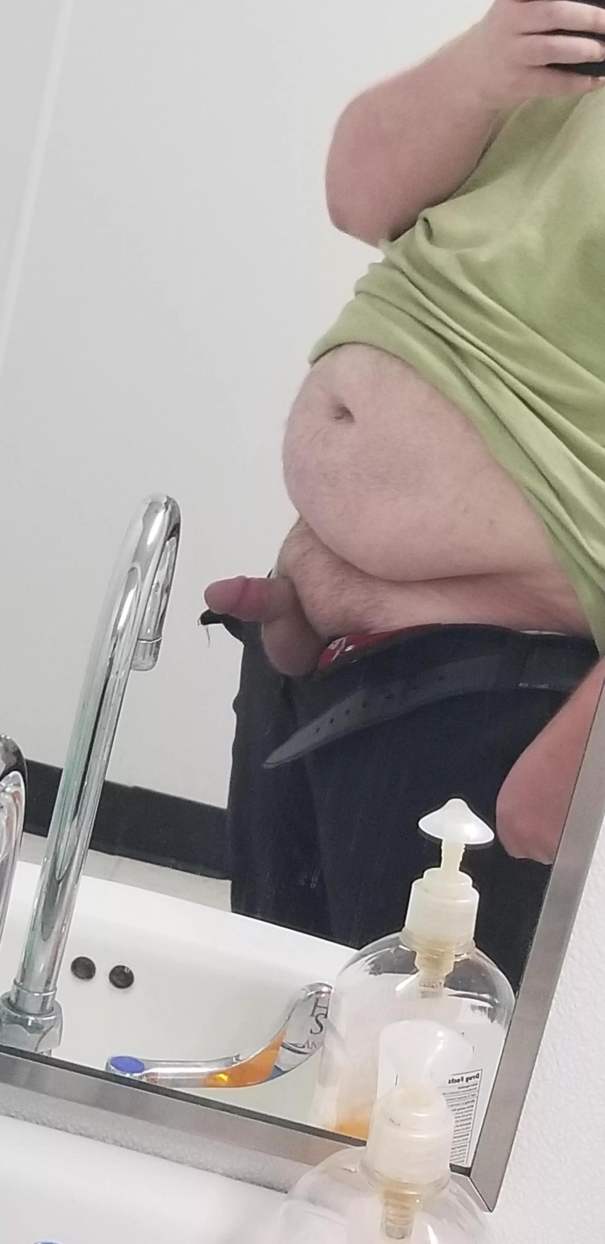 Started getting hard at work and would love a nice mouth or ass to help me take care of this posted by Bobbythegiant98