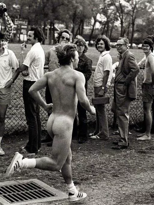 streakers welcome posted by tcnotyours