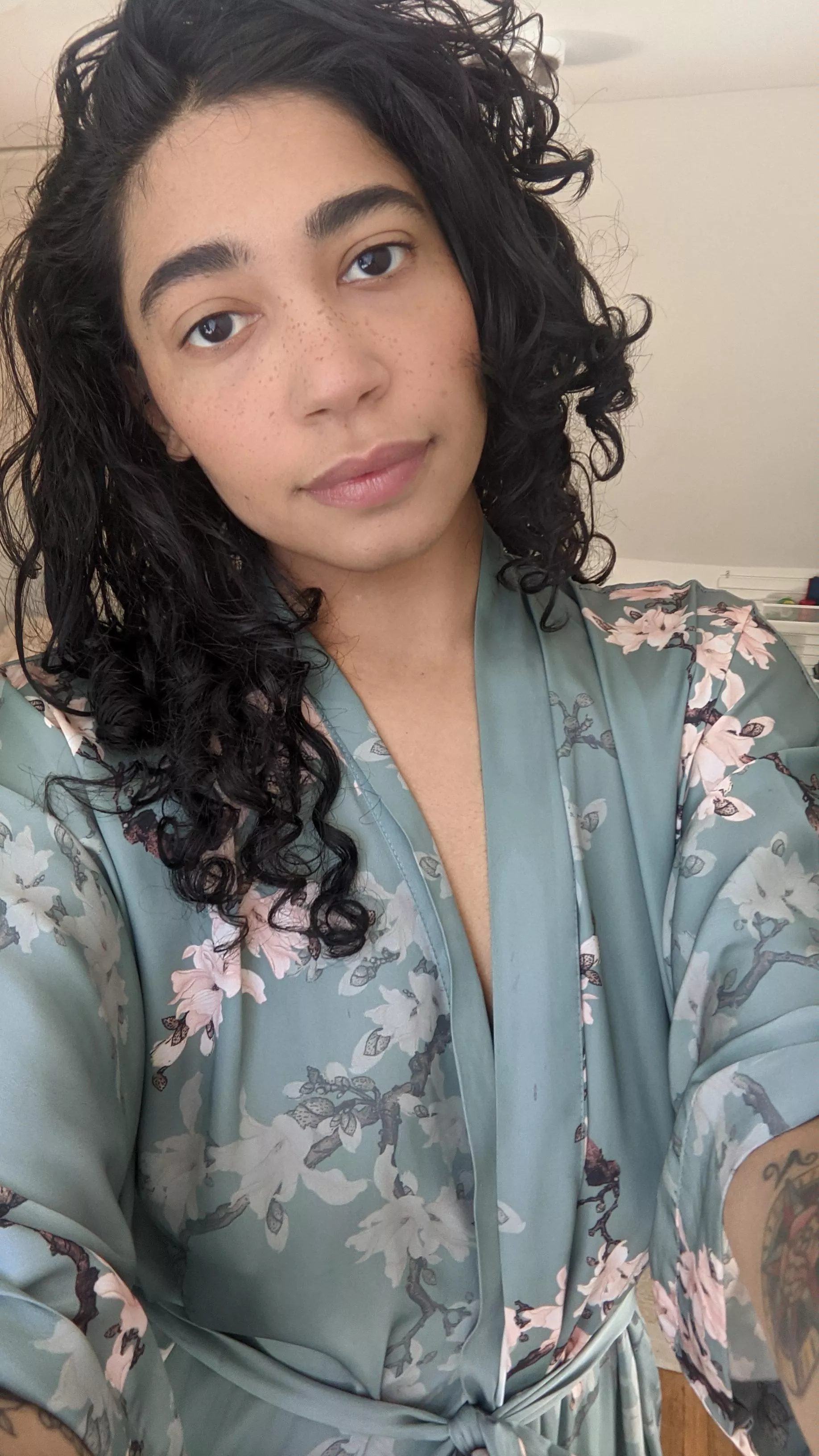 Stripped of makeup, hope I still look okay! posted by TarooRooot