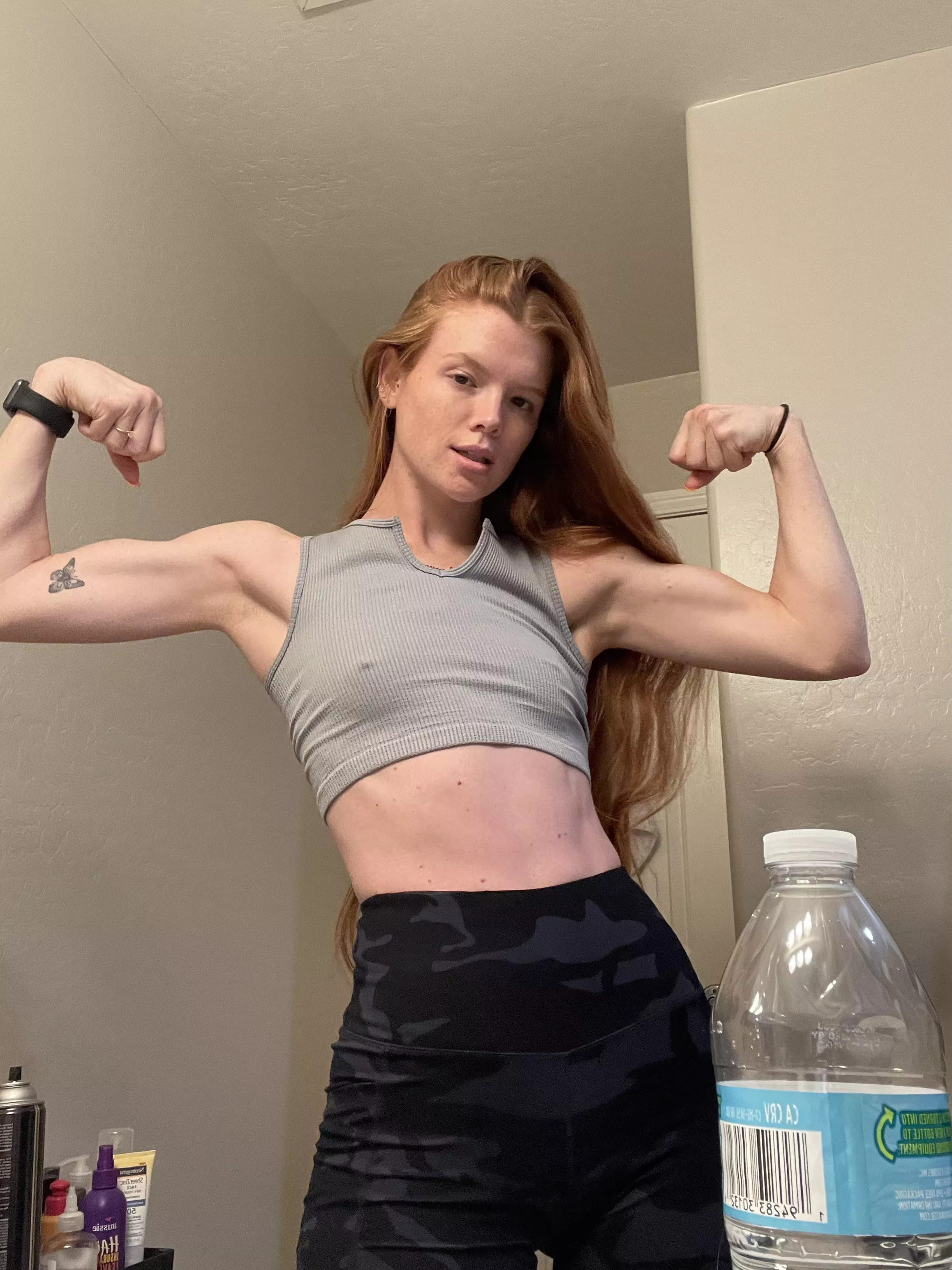 strong is sexy 😉🤩 posted by delilah_janexx