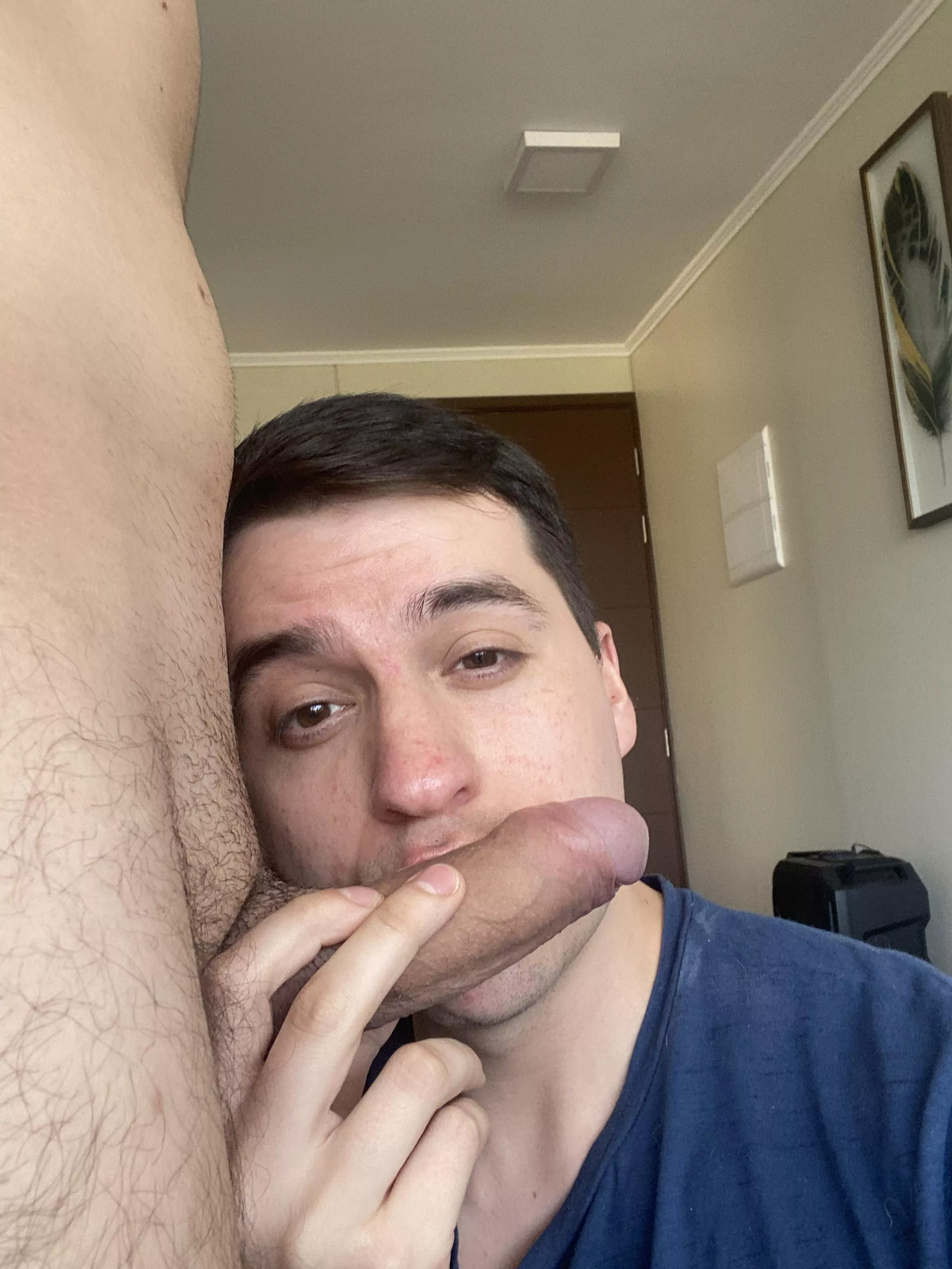 Sucking my roomie’s cock posted by OFMartinPescador