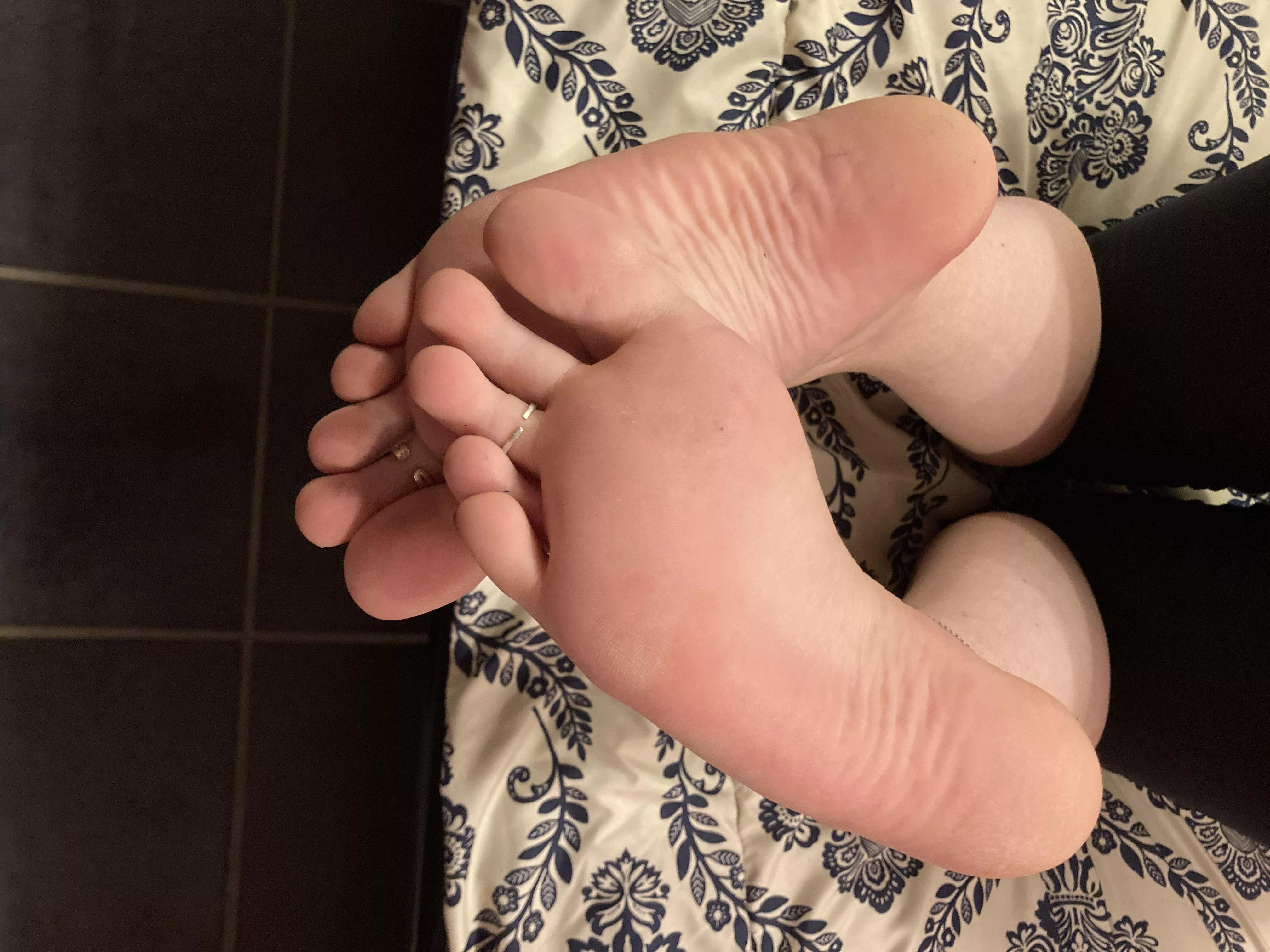 Sunday soles posted by PinotToesGirl