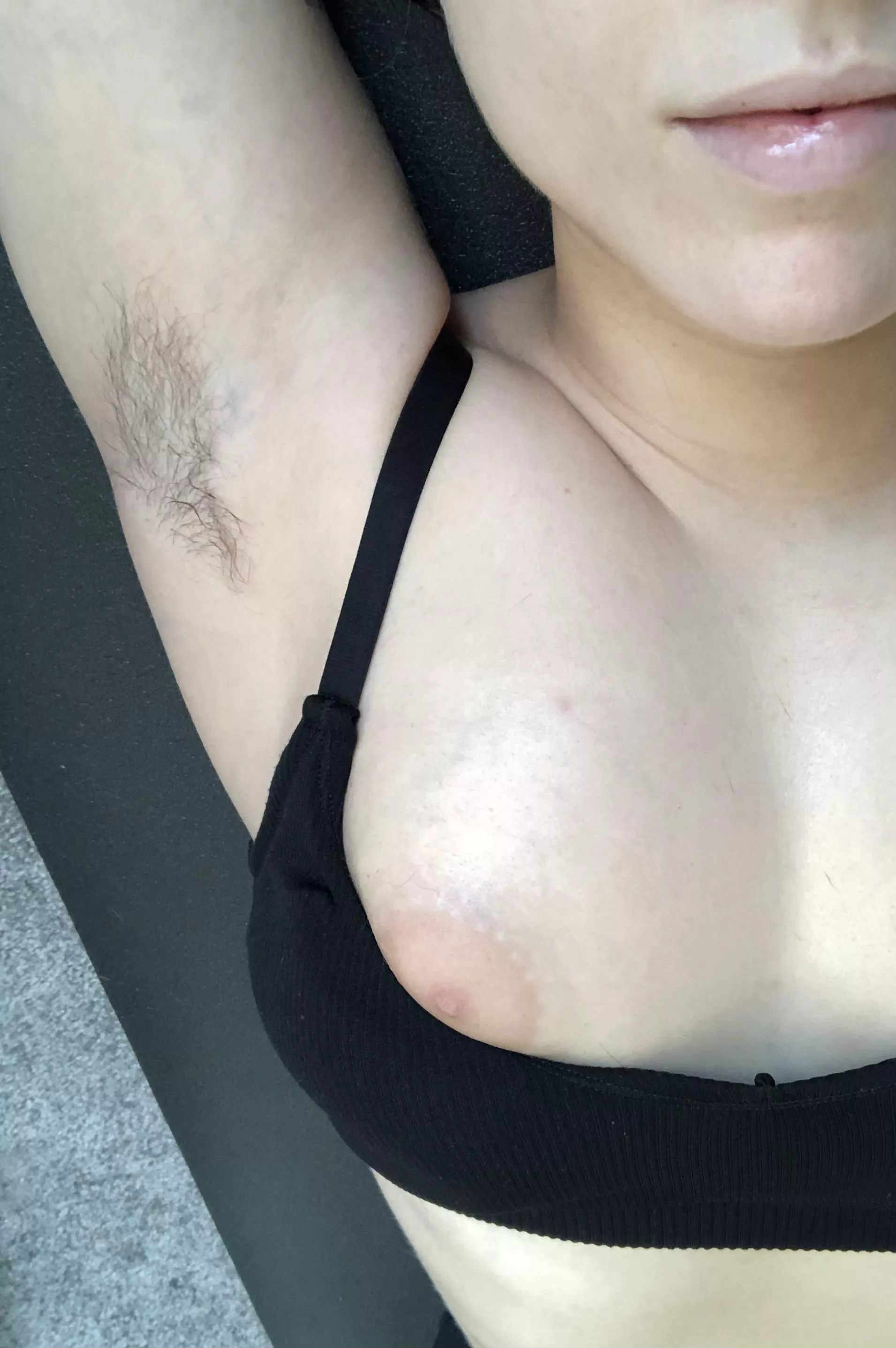 Sweaty armpit after workout posted by Shypuffy