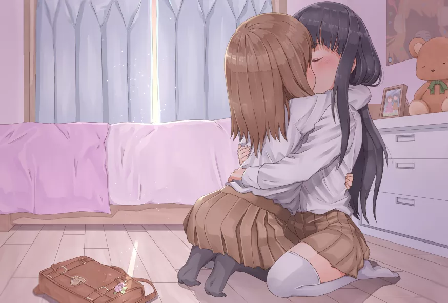 Sweet Kisses [Original] posted by reversedturnover