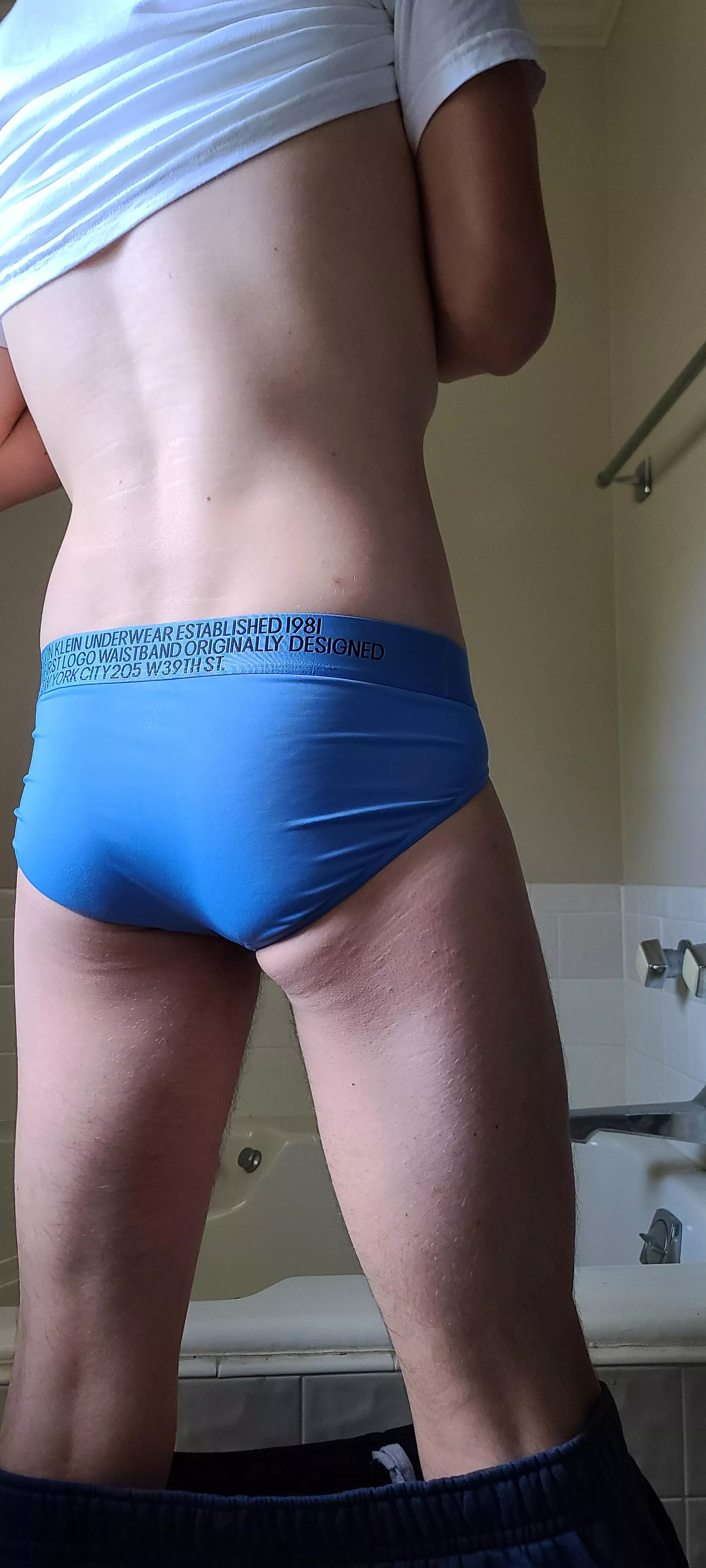 Tall guy in briefs posted by Jasktd