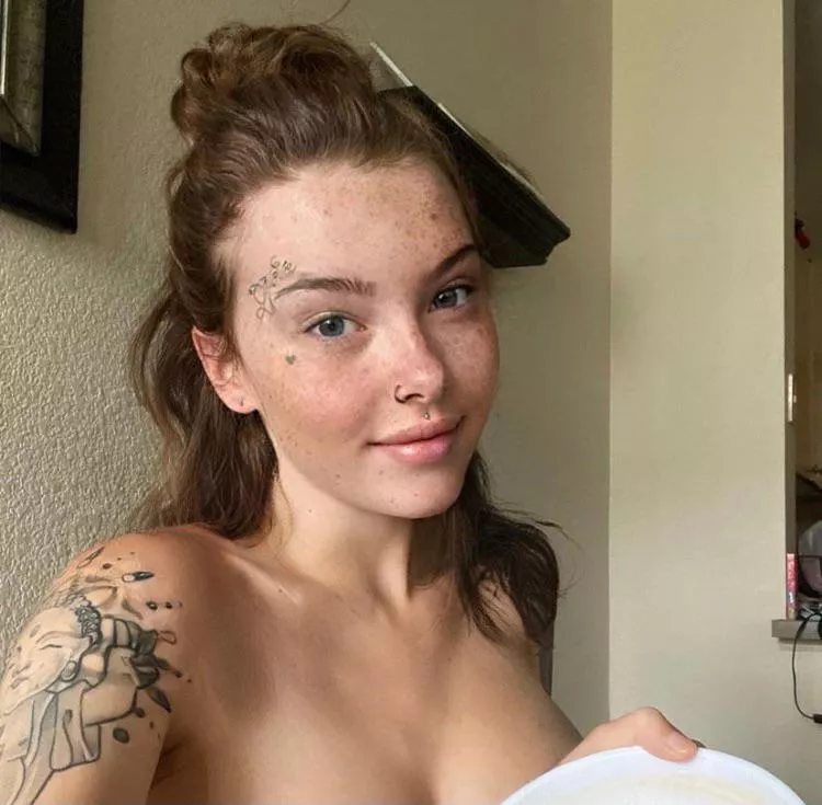 Tattoos and freckles .. What else ? posted by Bulma777